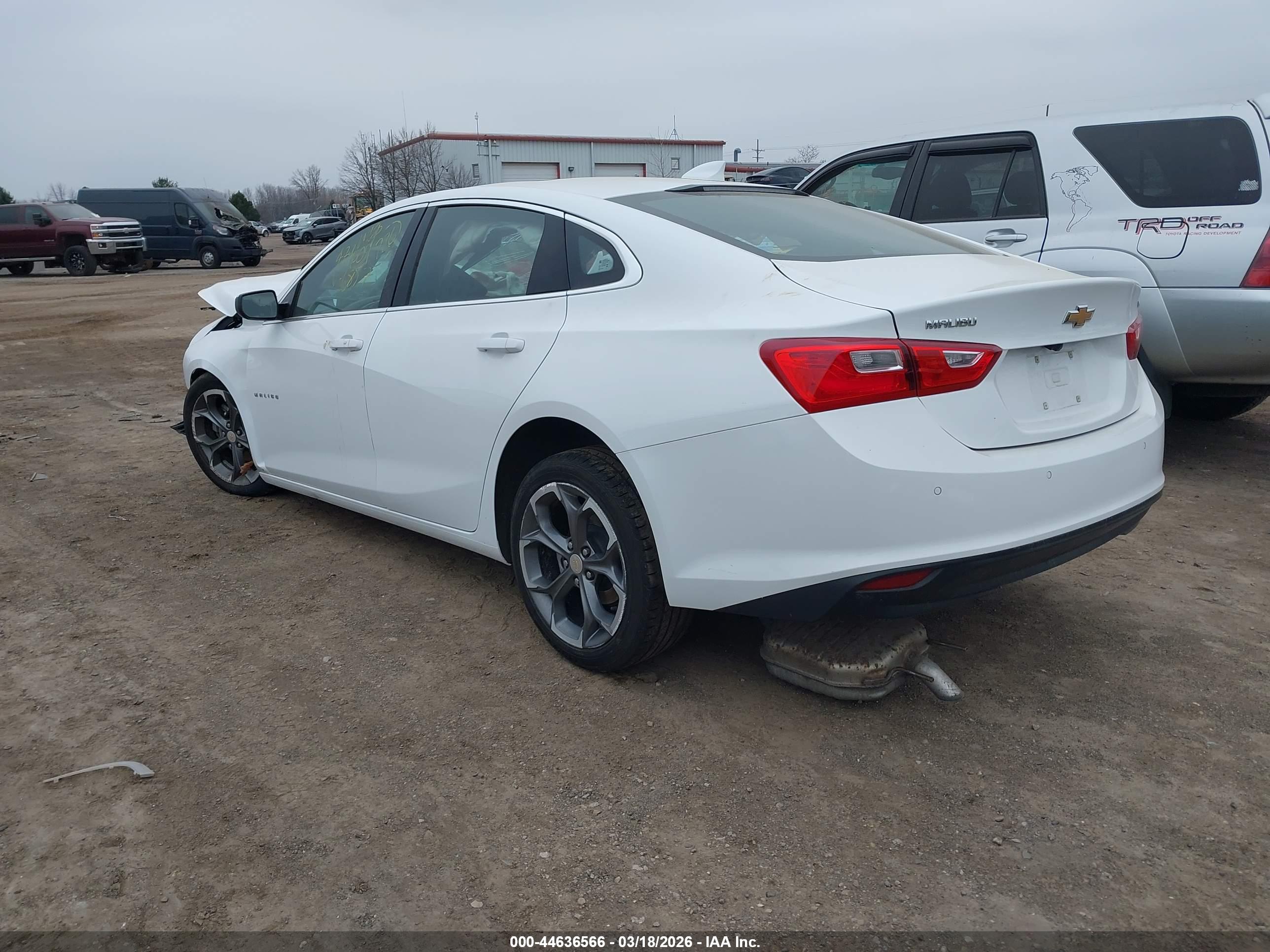 CHEVROLET MALIBU image 3