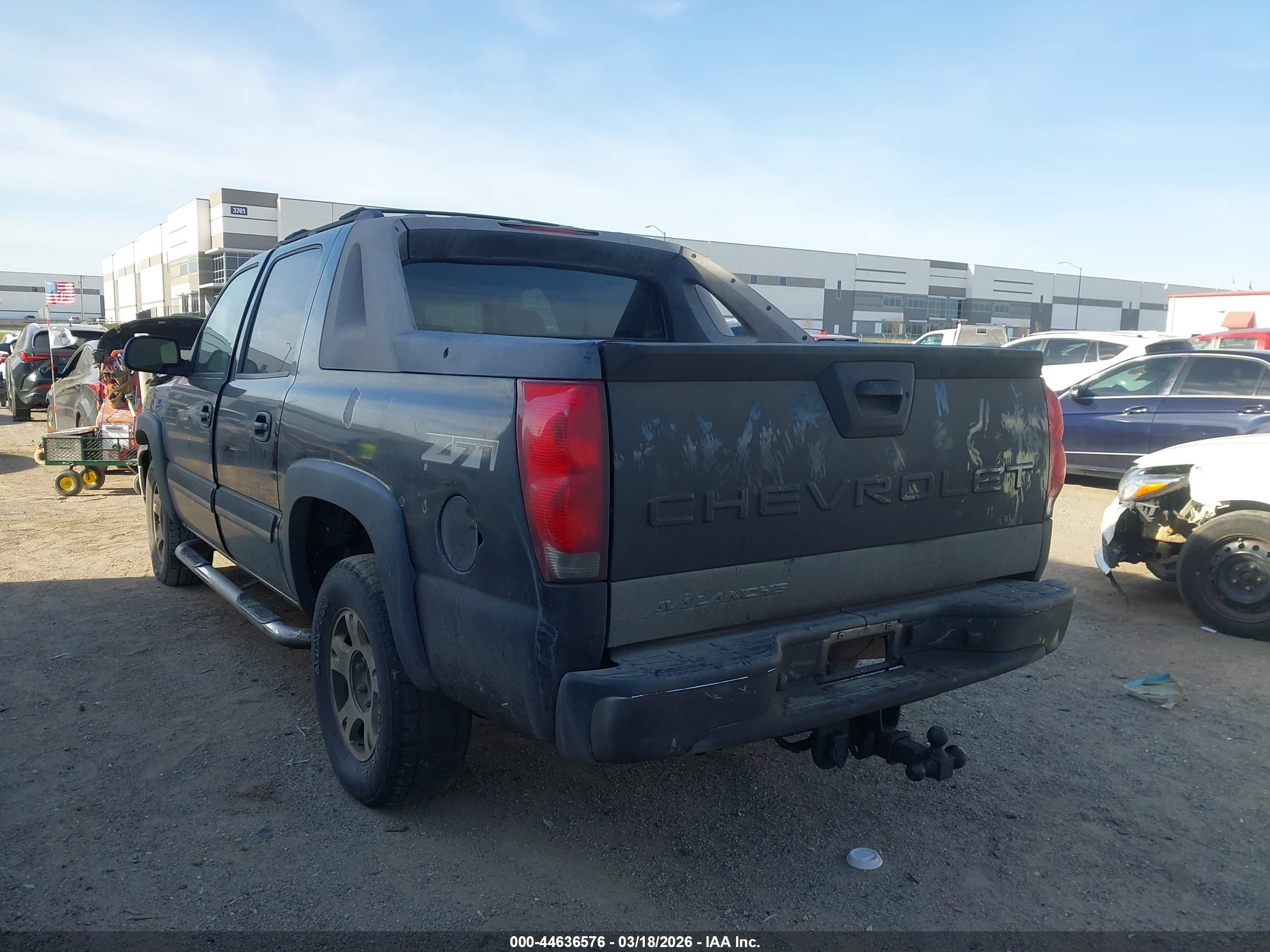 CHEVROLET AVALANCHE image 3