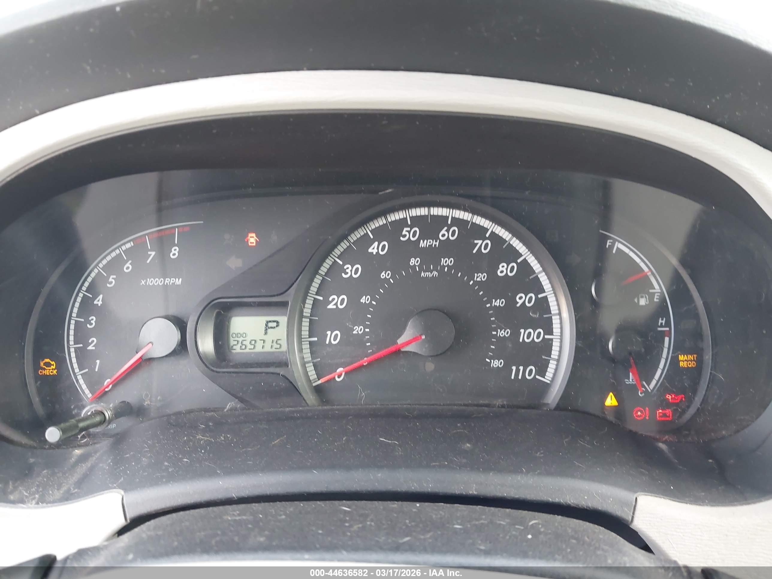 TOYOTA SIENNA image 7