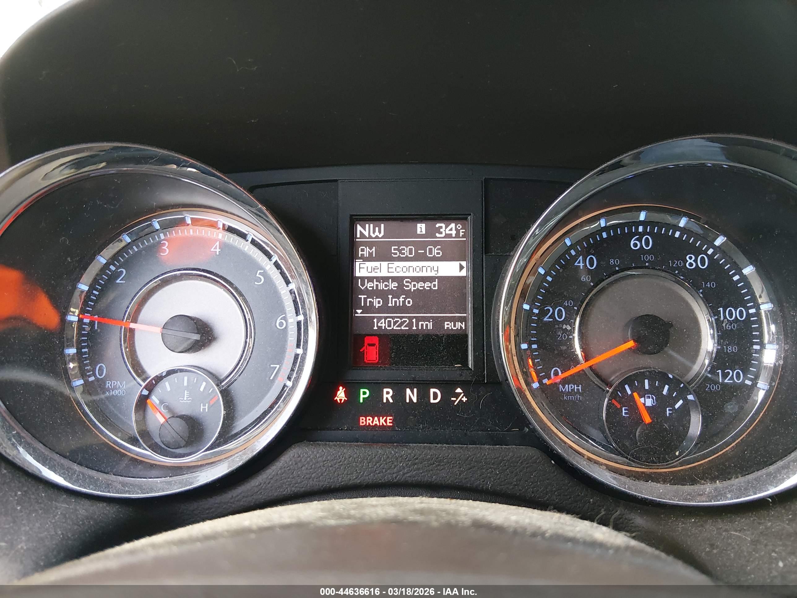 CHRYSLER TOWN image 7