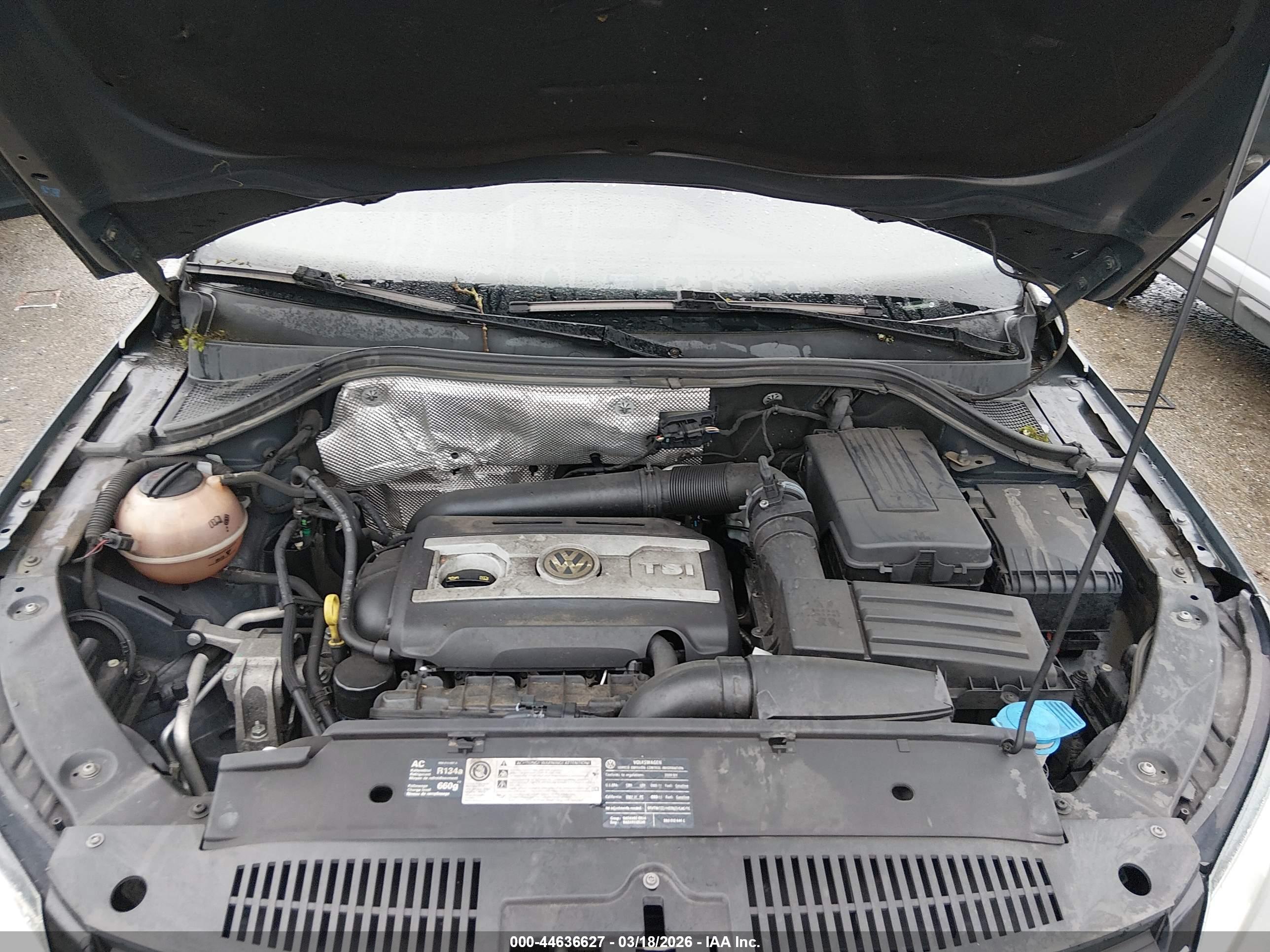 VOLKSWAGEN TIGUAN image 10