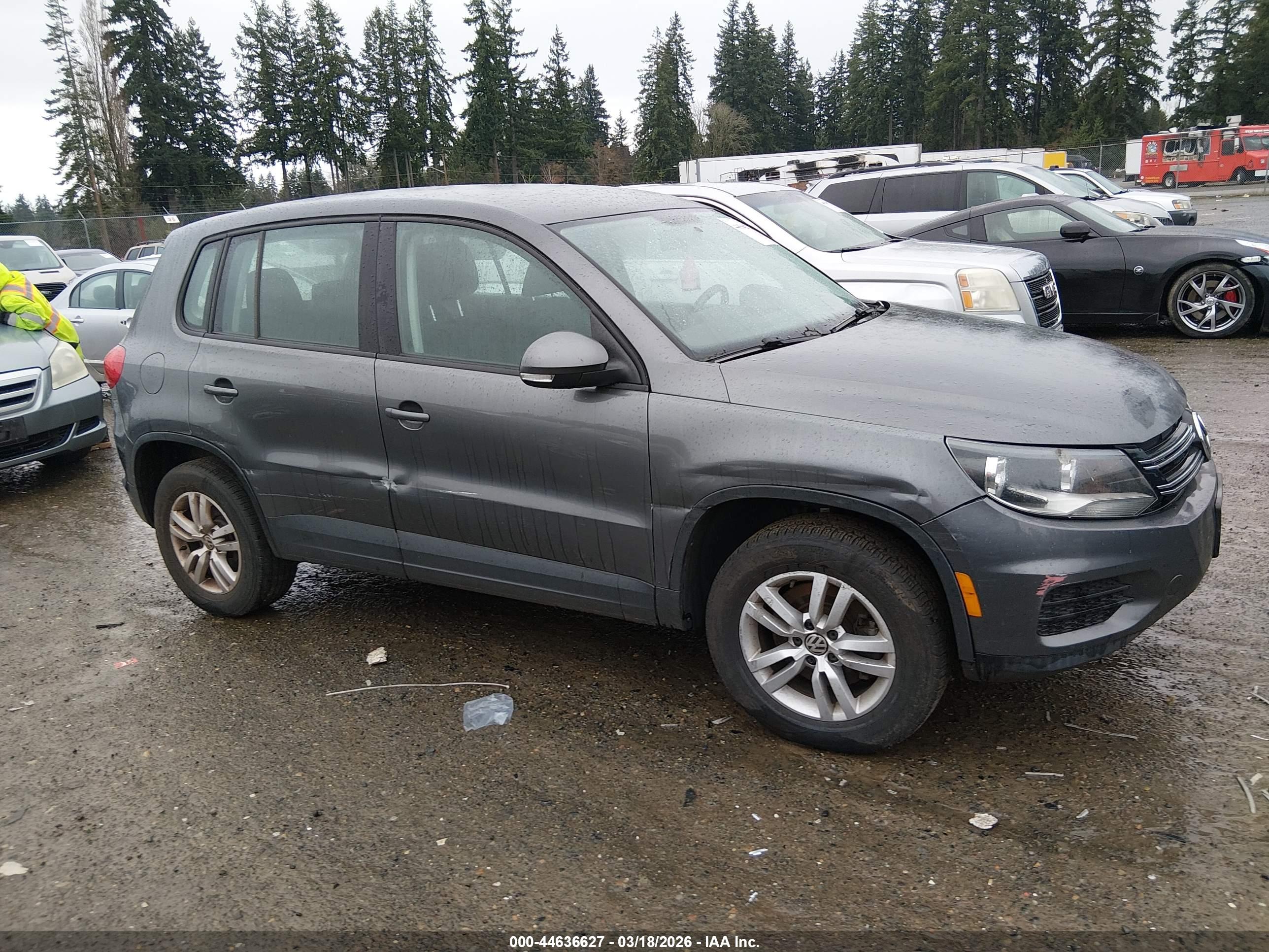 VOLKSWAGEN TIGUAN image 6