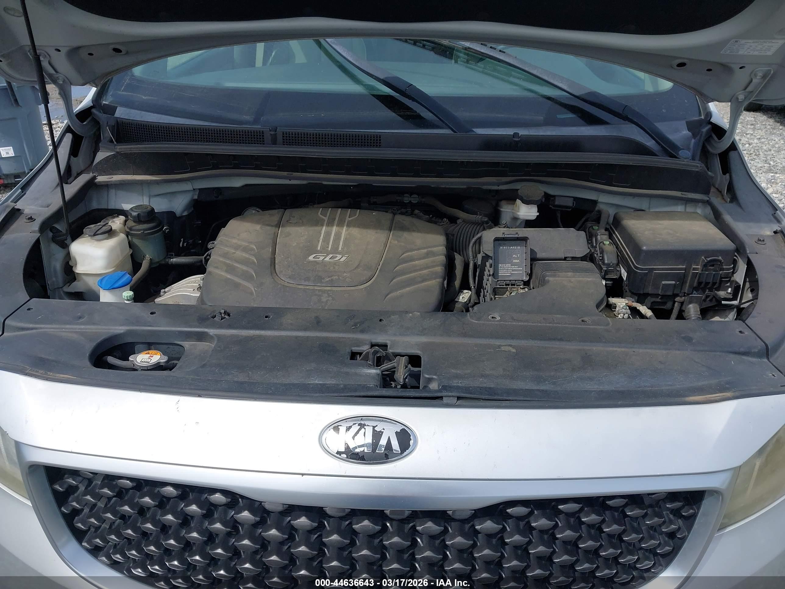 KIA SEDONA image 10
