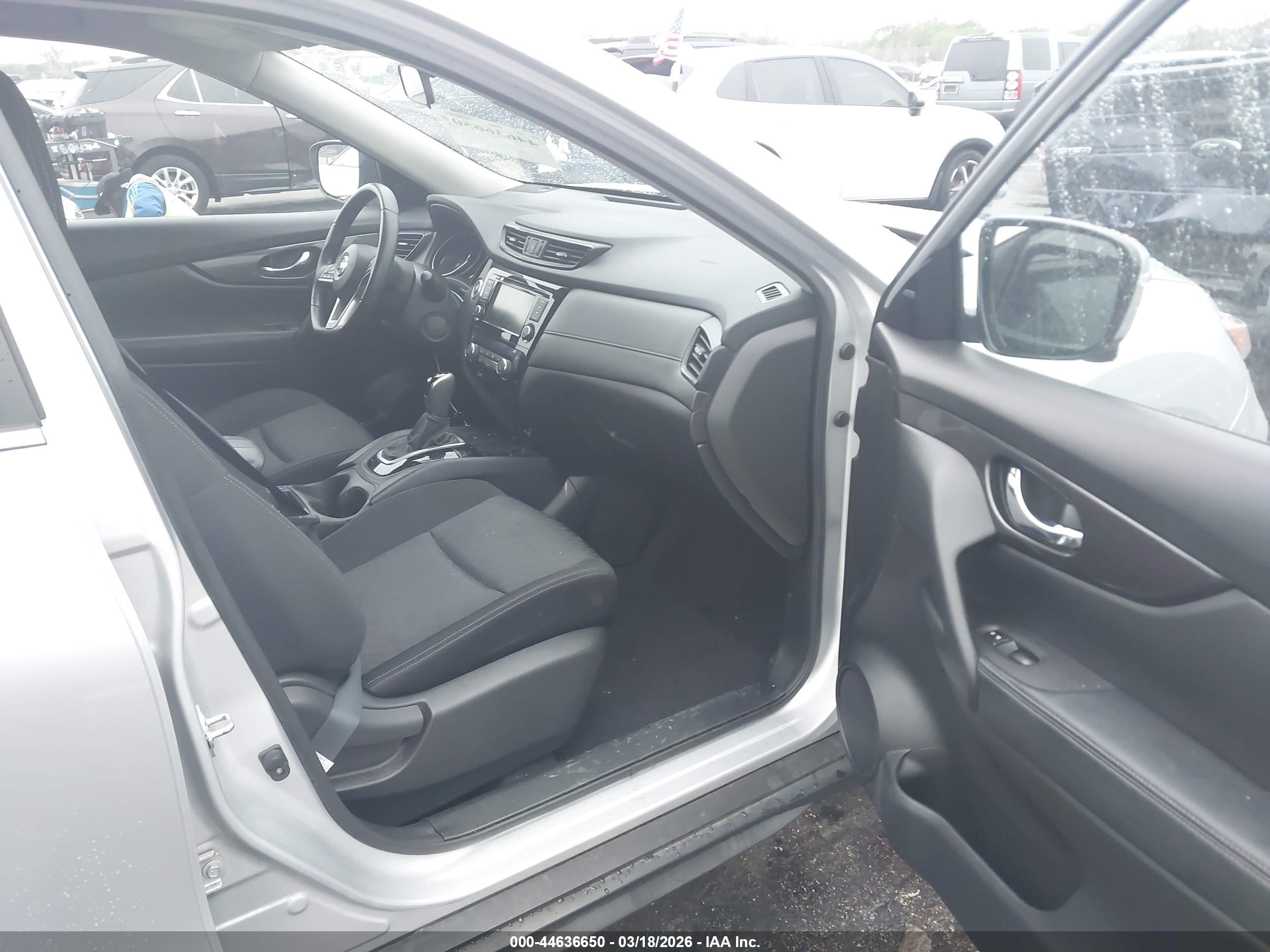 NISSAN ROGUE image 5
