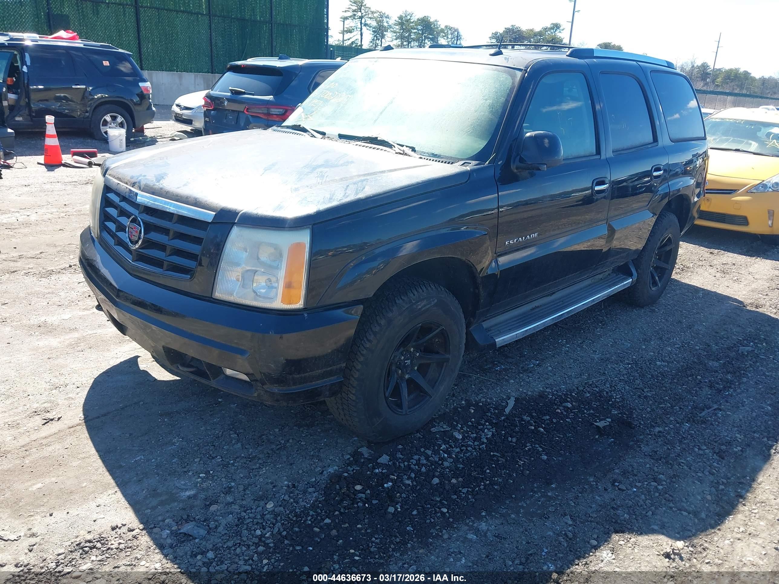 CADILLAC ESCALADE image 2