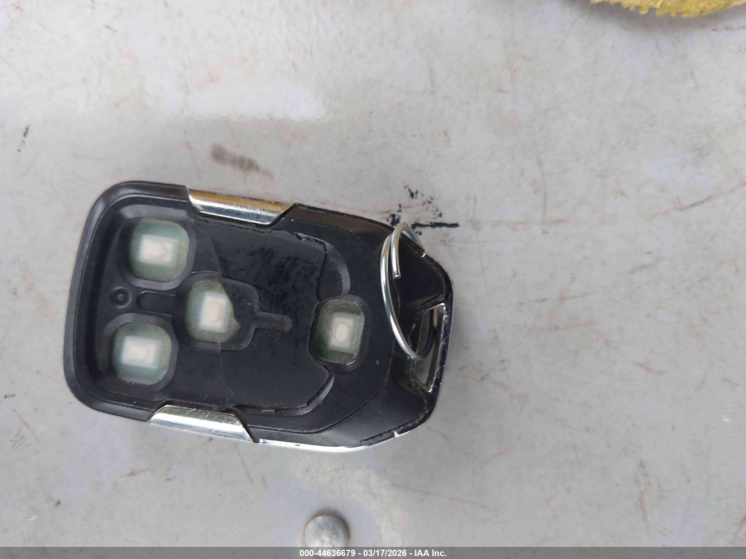 GMC TERRAIN image 11