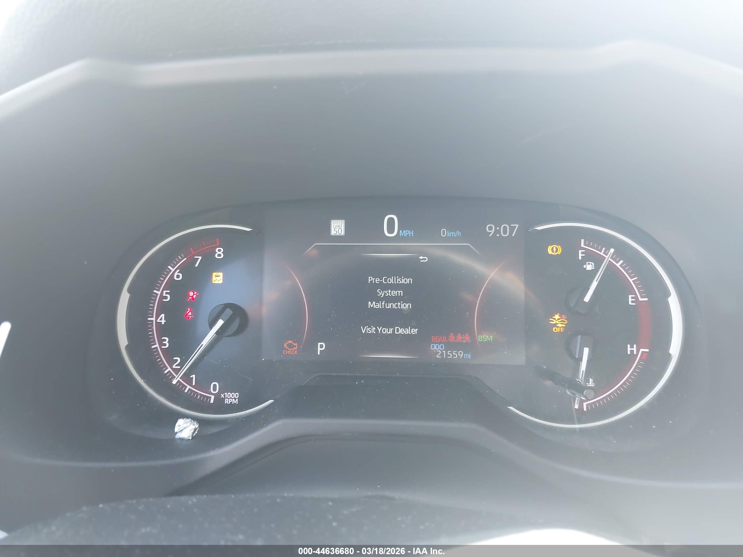 TOYOTA RAV4 image 7