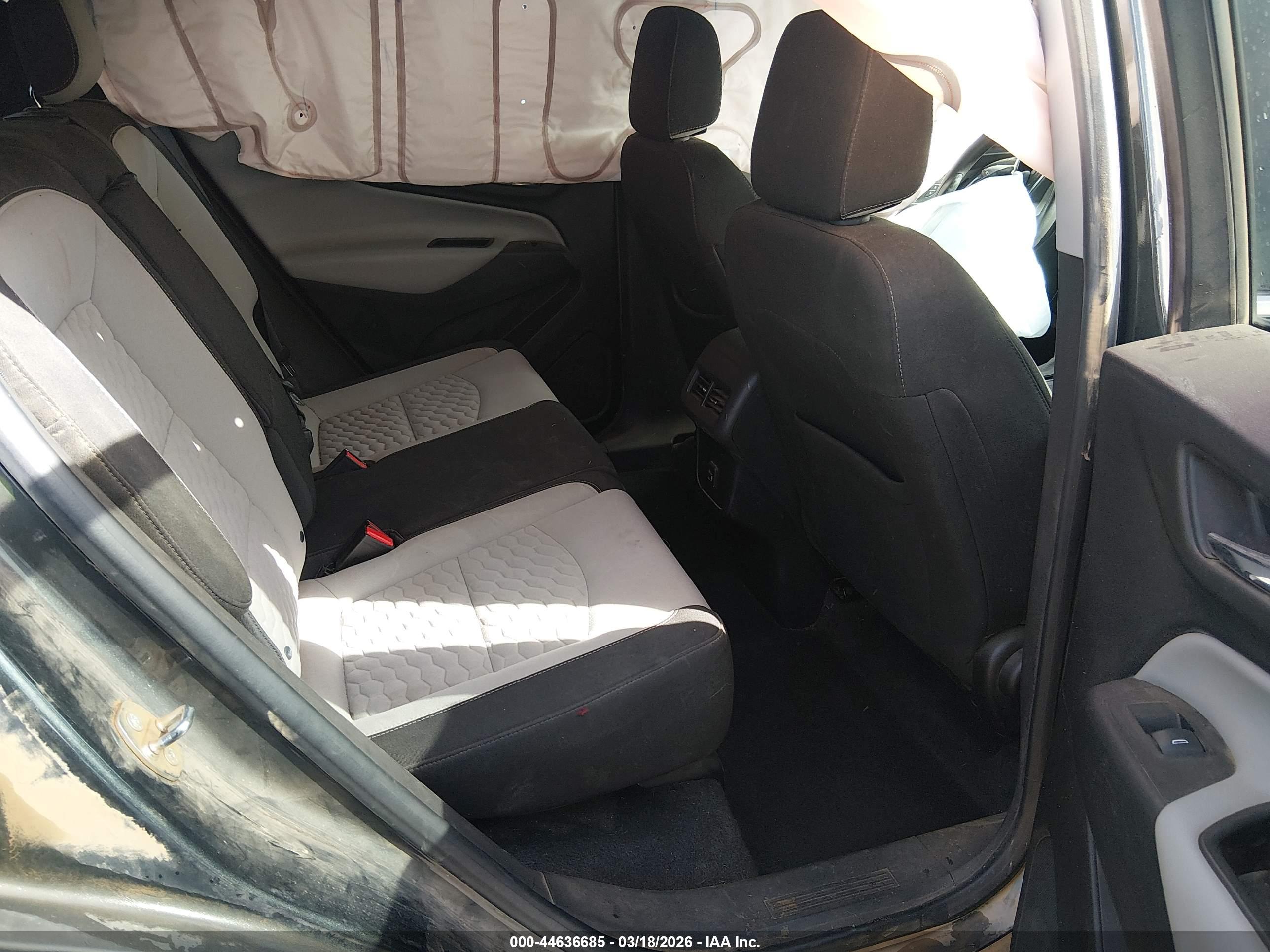 CHEVROLET EQUINOX image 8