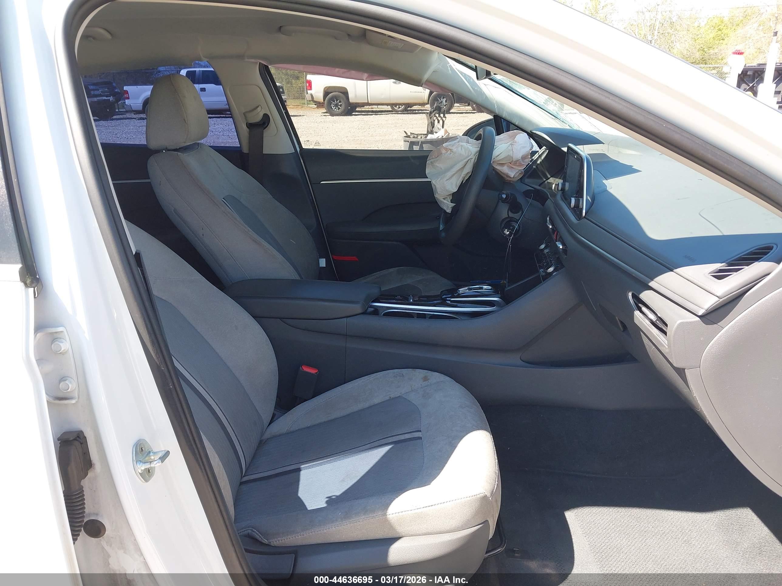 HYUNDAI SONATA image 5