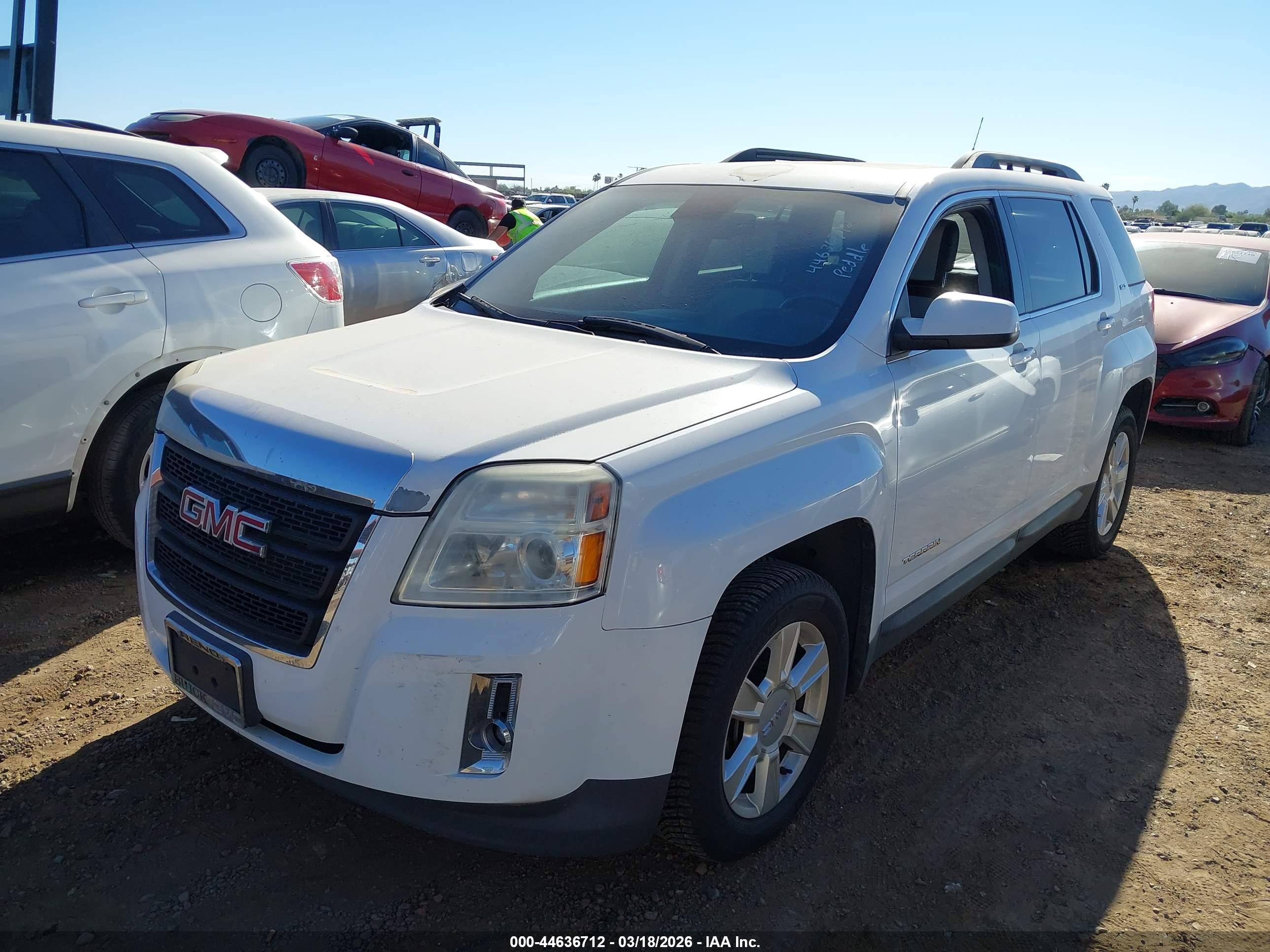 GMC TERRAIN image 2
