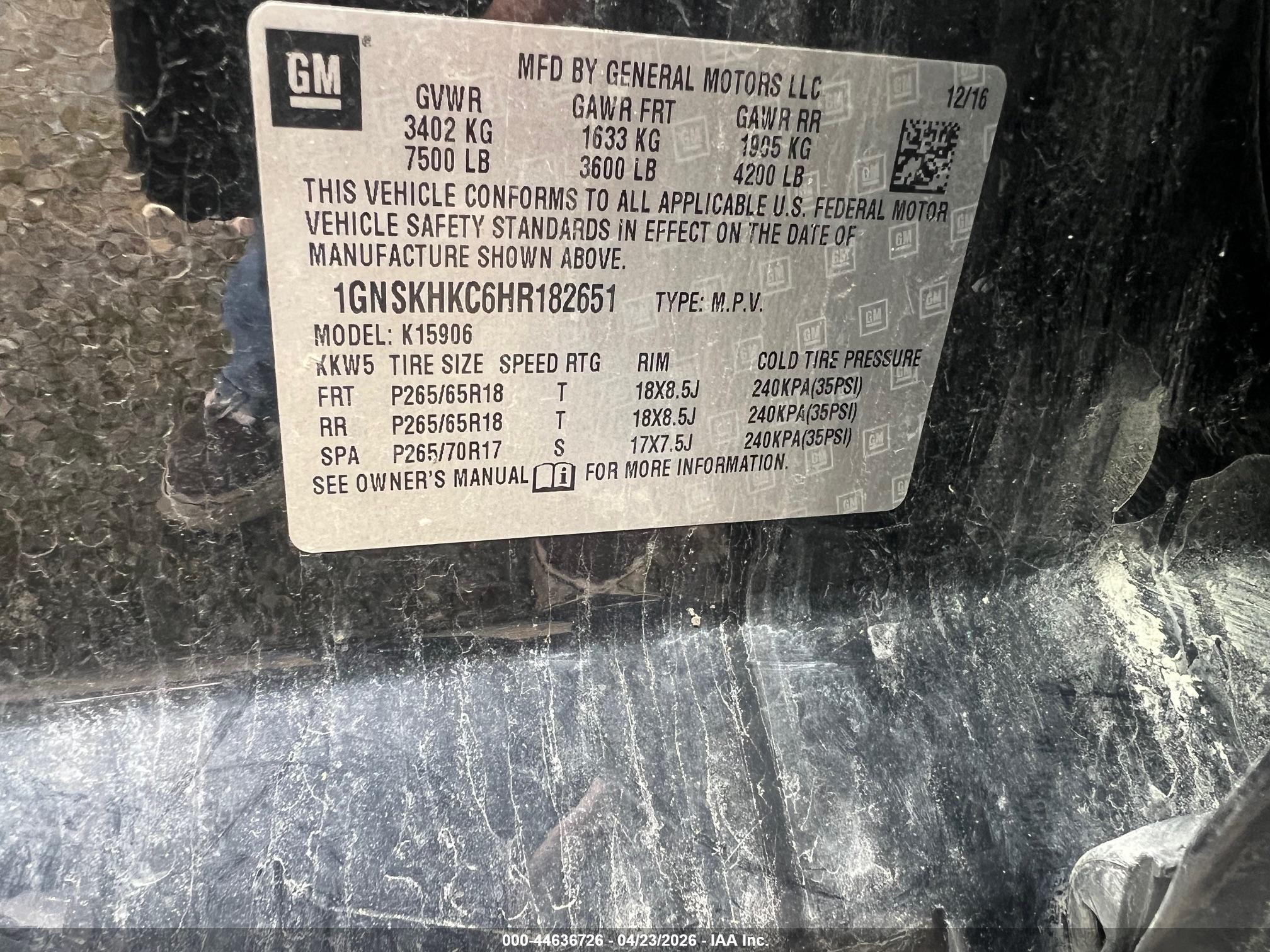 CHEVROLET SUBURBAN image 9