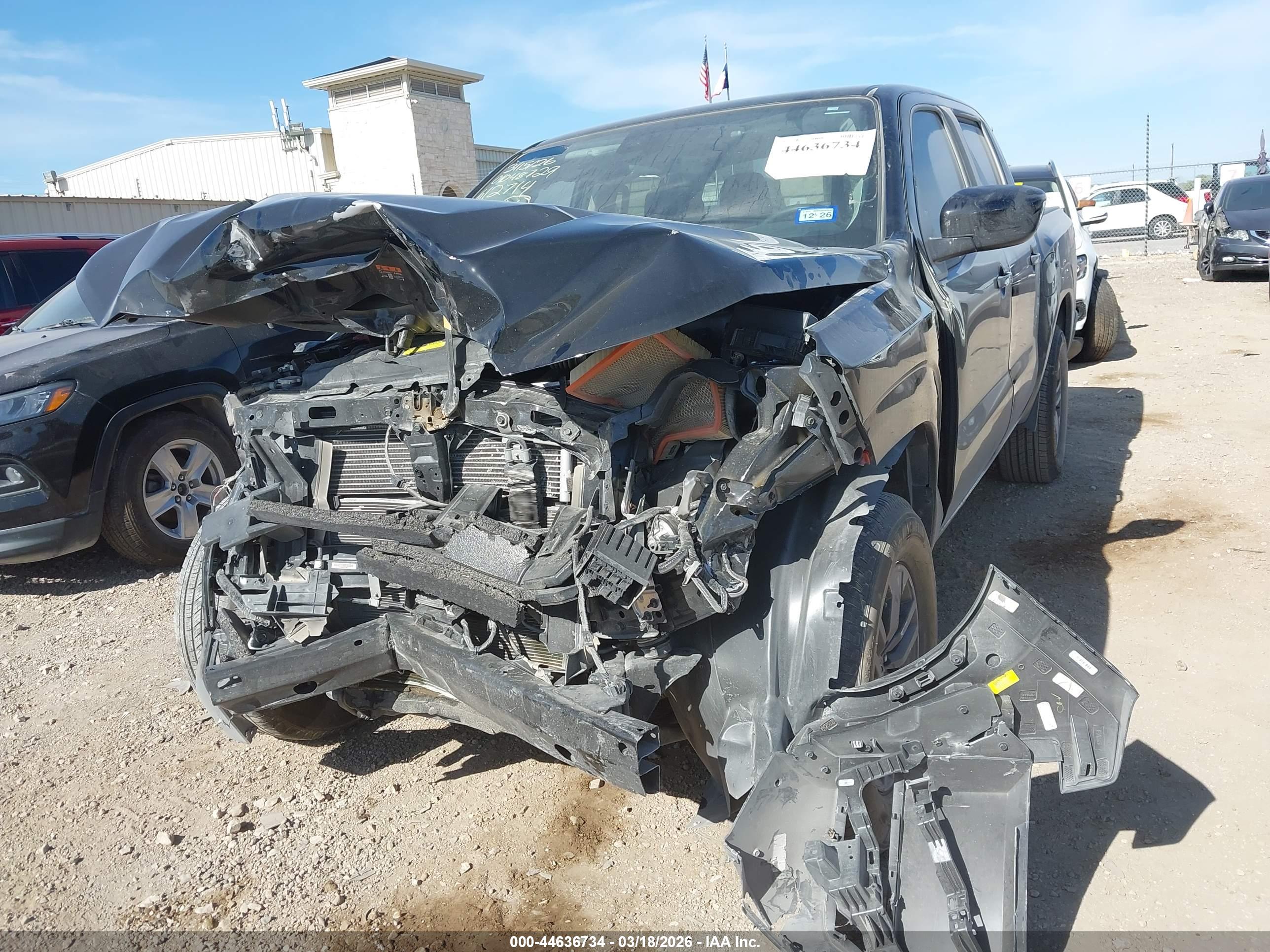 NISSAN FRONTIER image 6