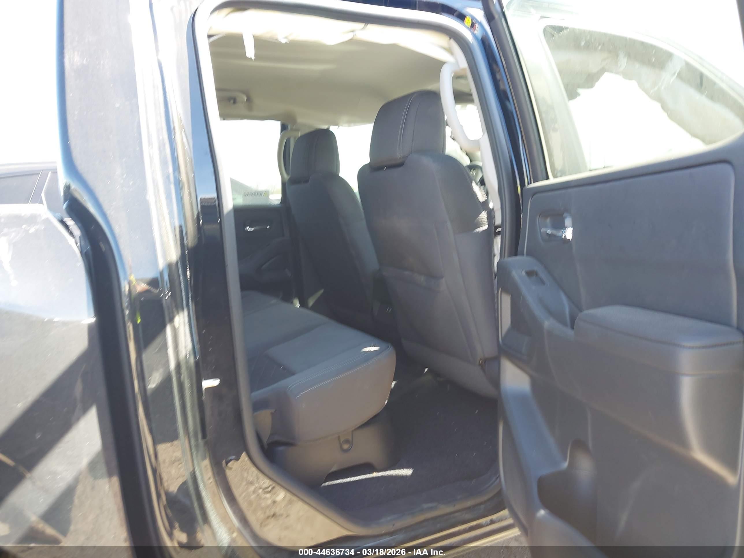 NISSAN FRONTIER image 8