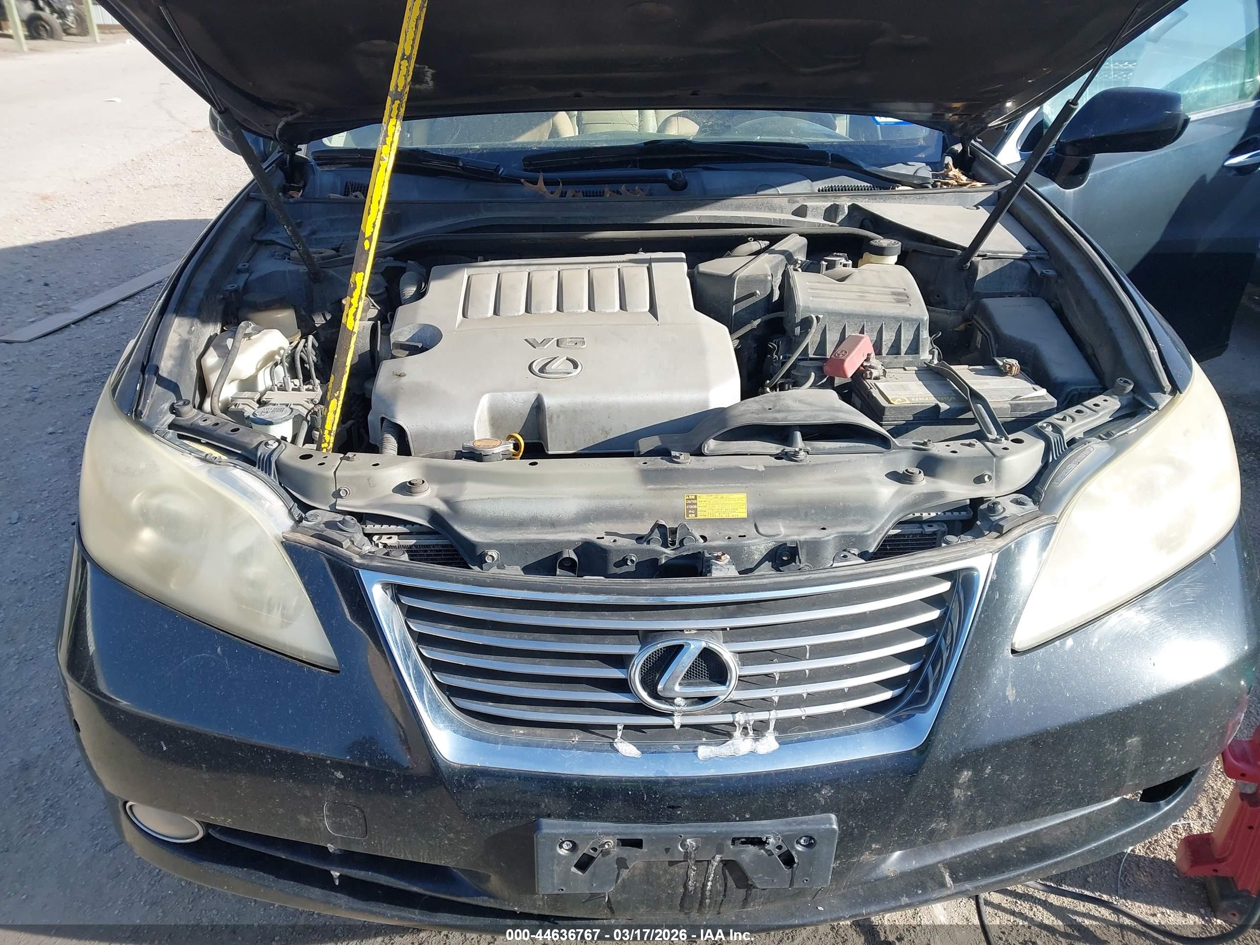 LEXUS ES image 10