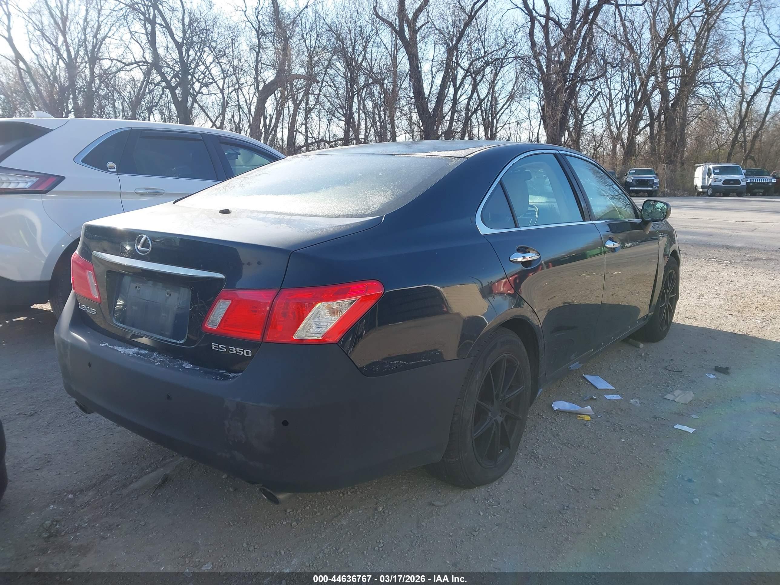 LEXUS ES image 4