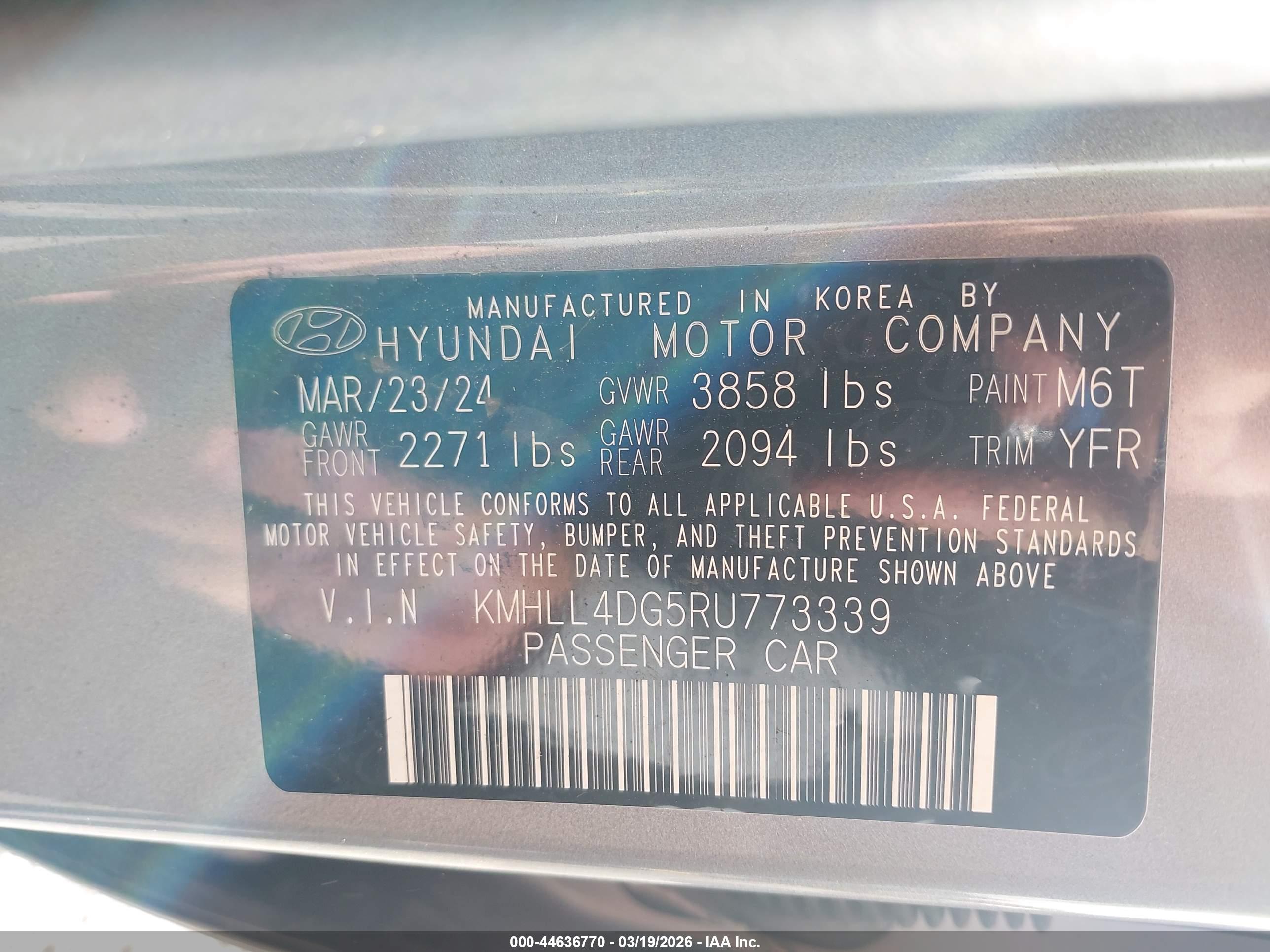 HYUNDAI ELANTRA image 9