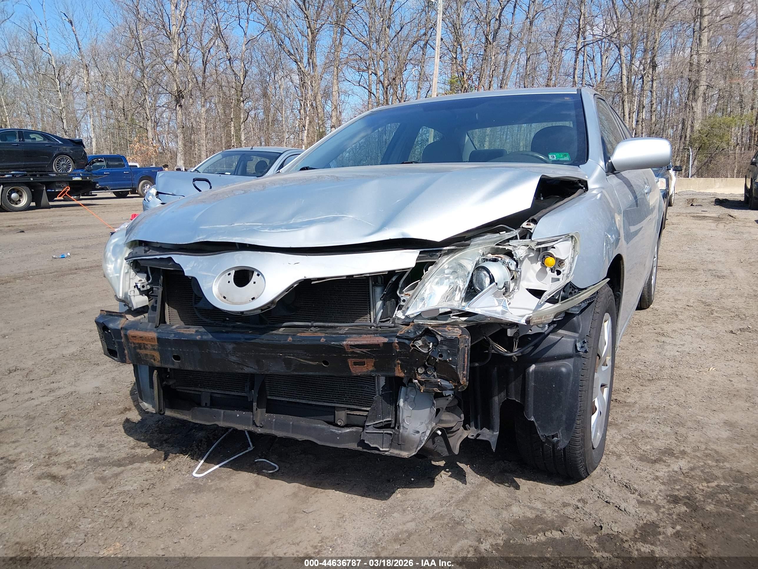 TOYOTA CAMRY image 6