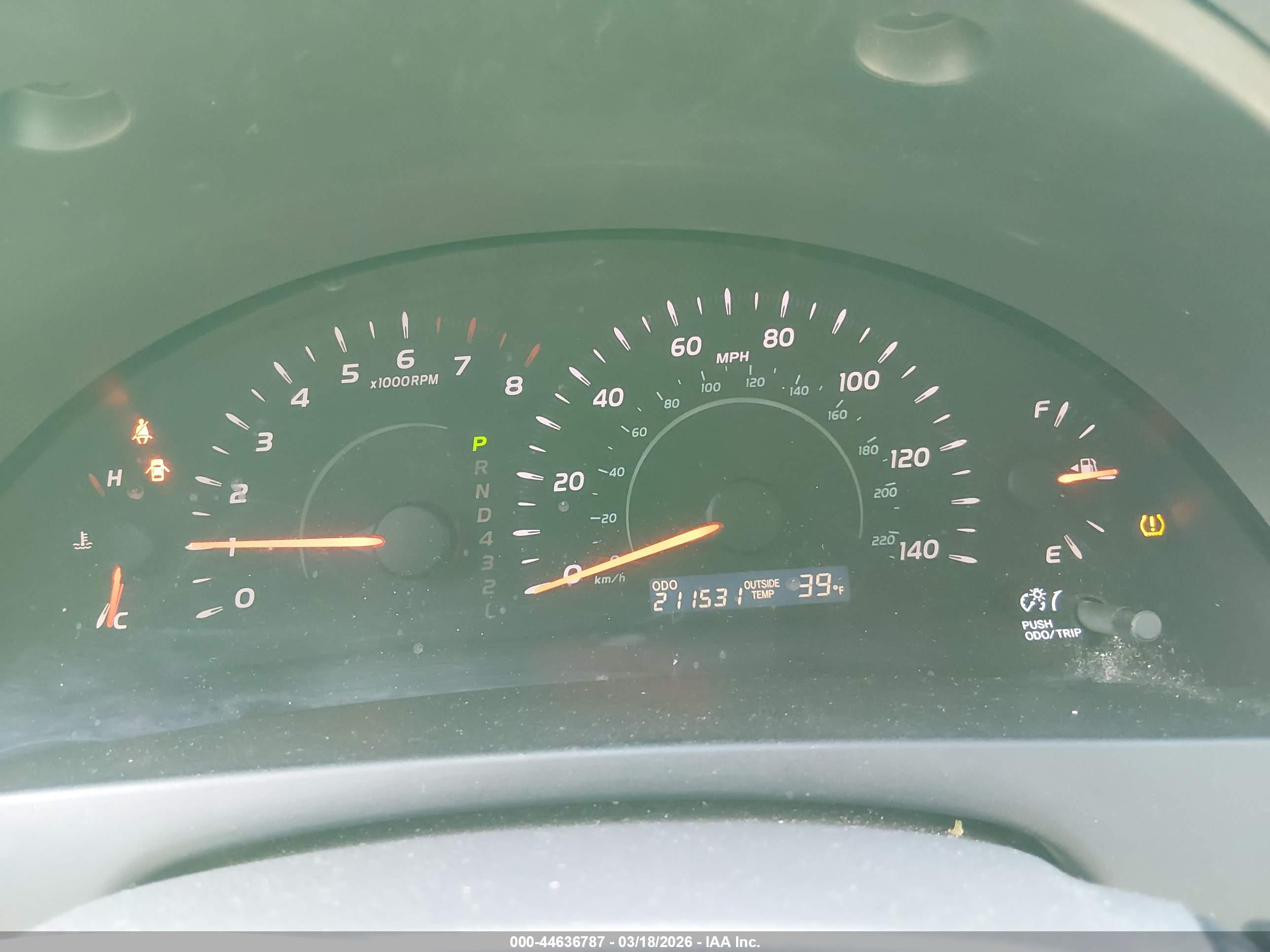 TOYOTA CAMRY image 7
