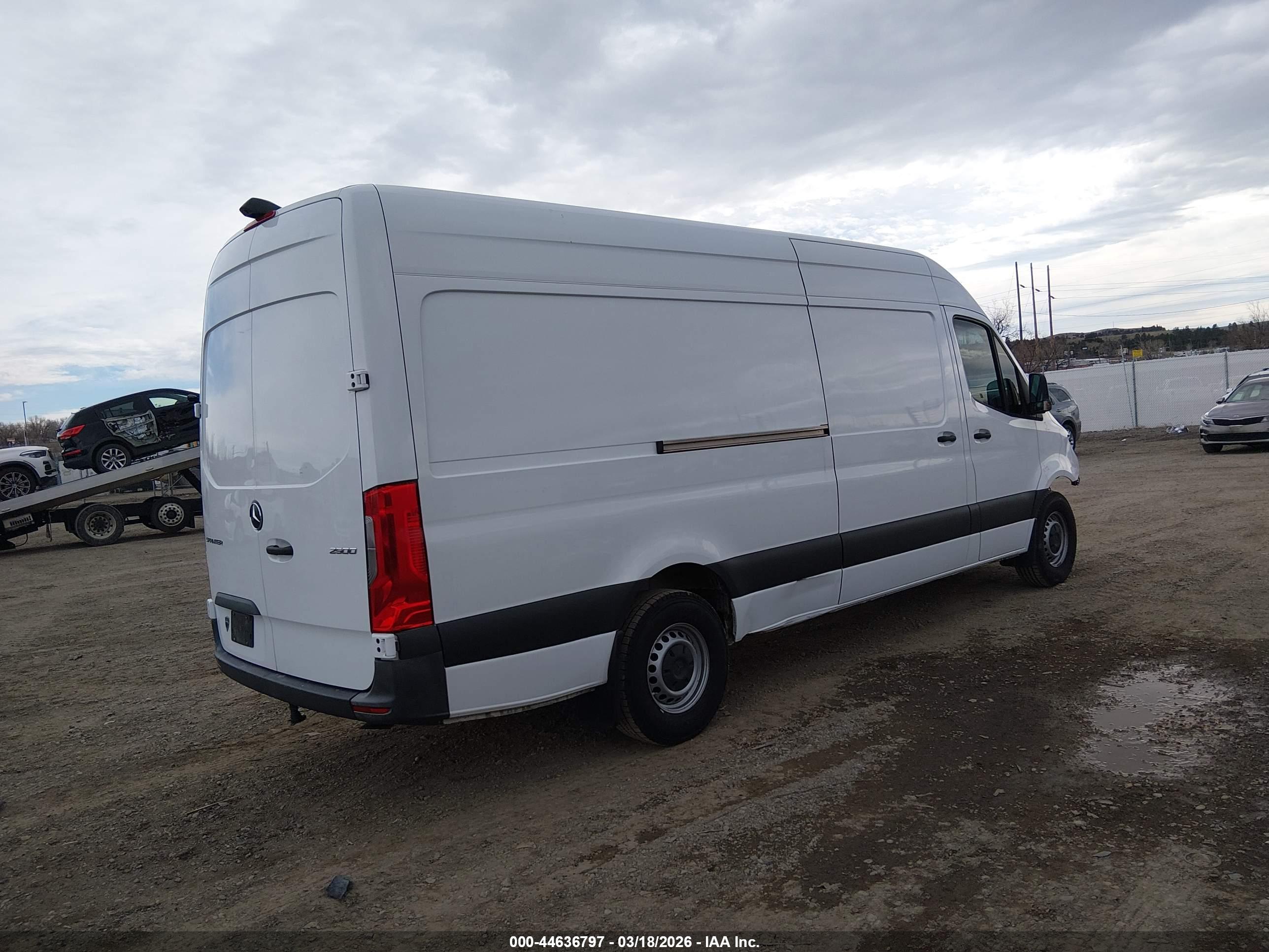 MERCEDES-BENZ SPRINTER image 4