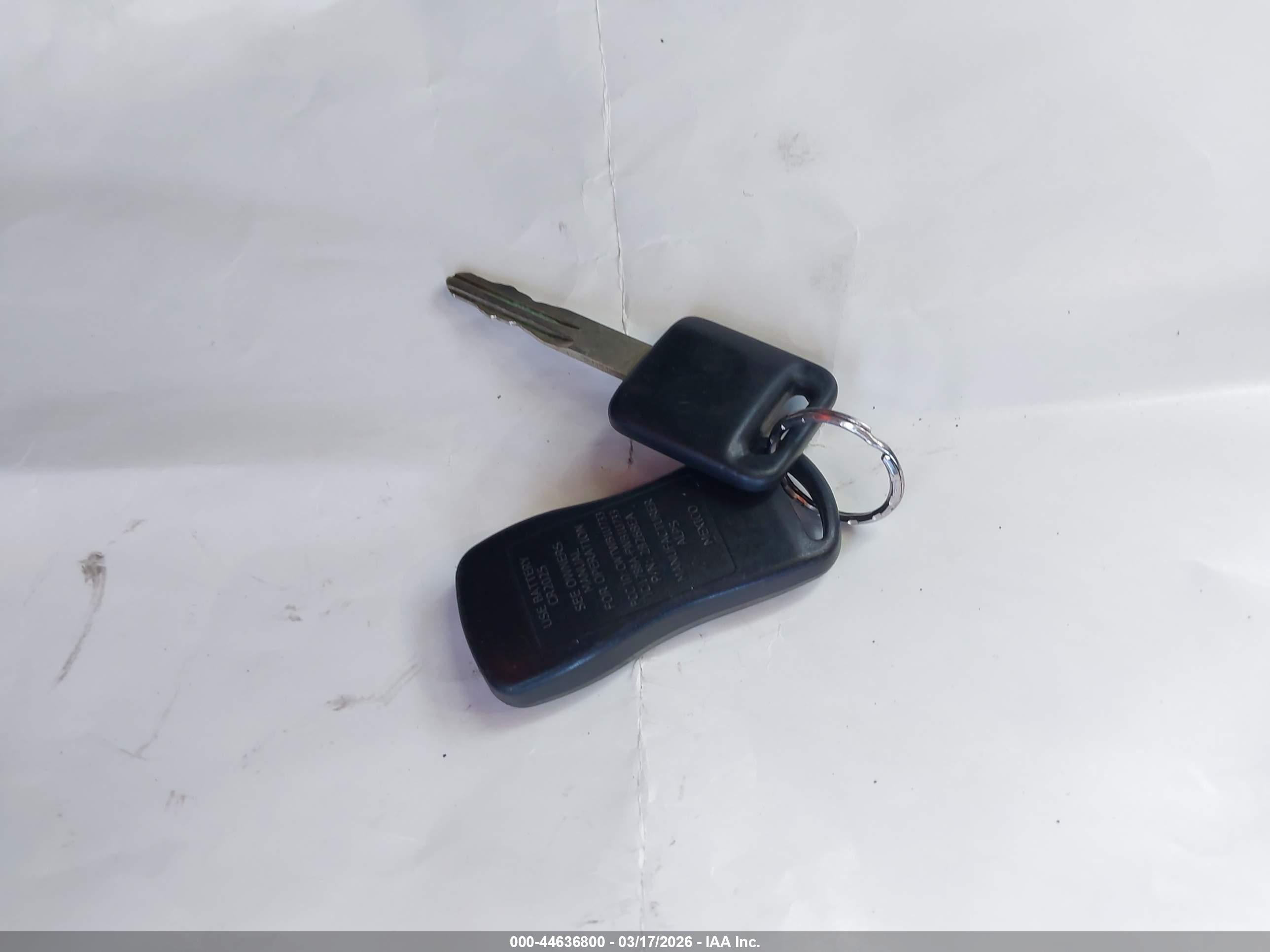 NISSAN VERSA image 11