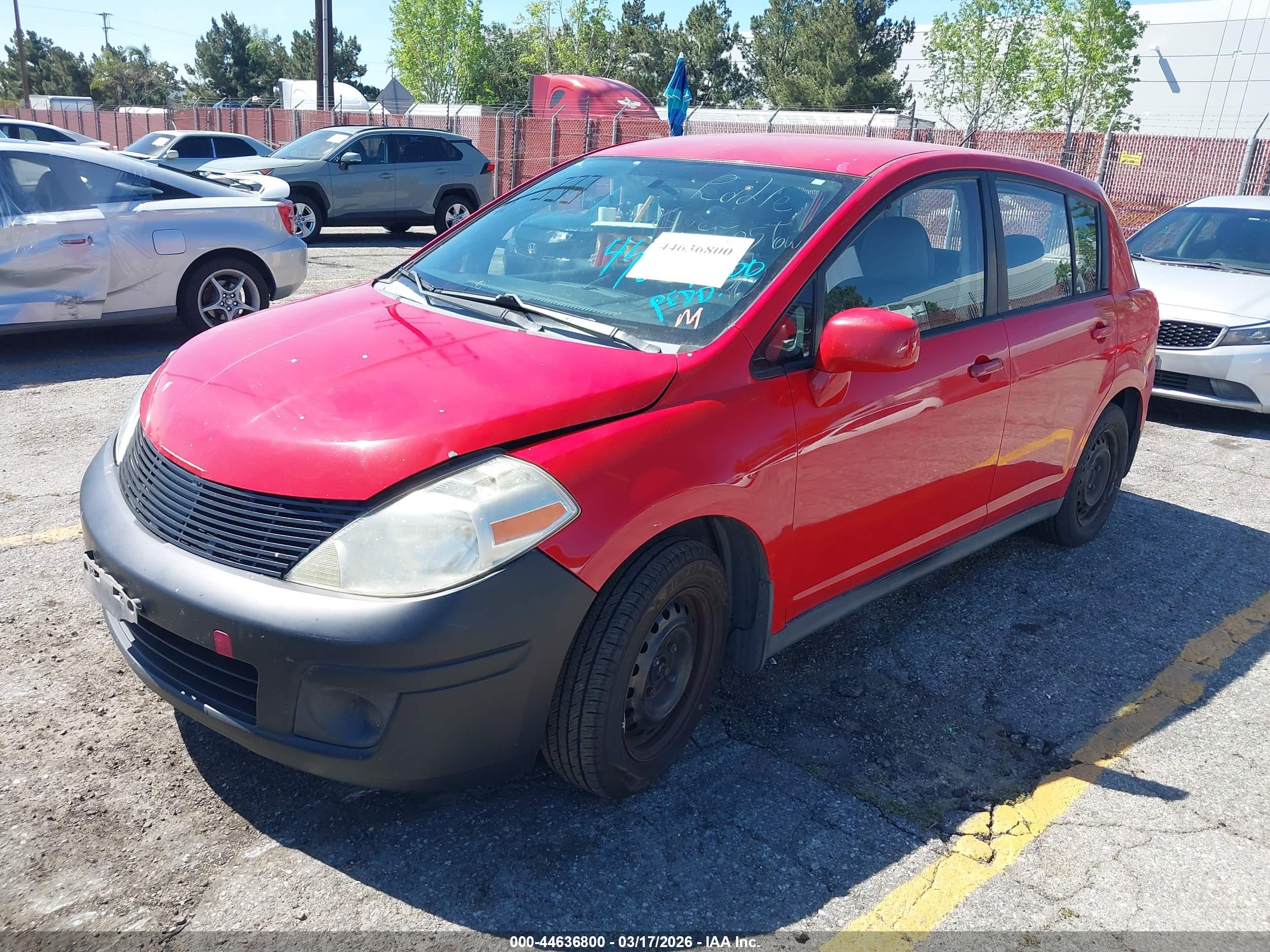 NISSAN VERSA image 2