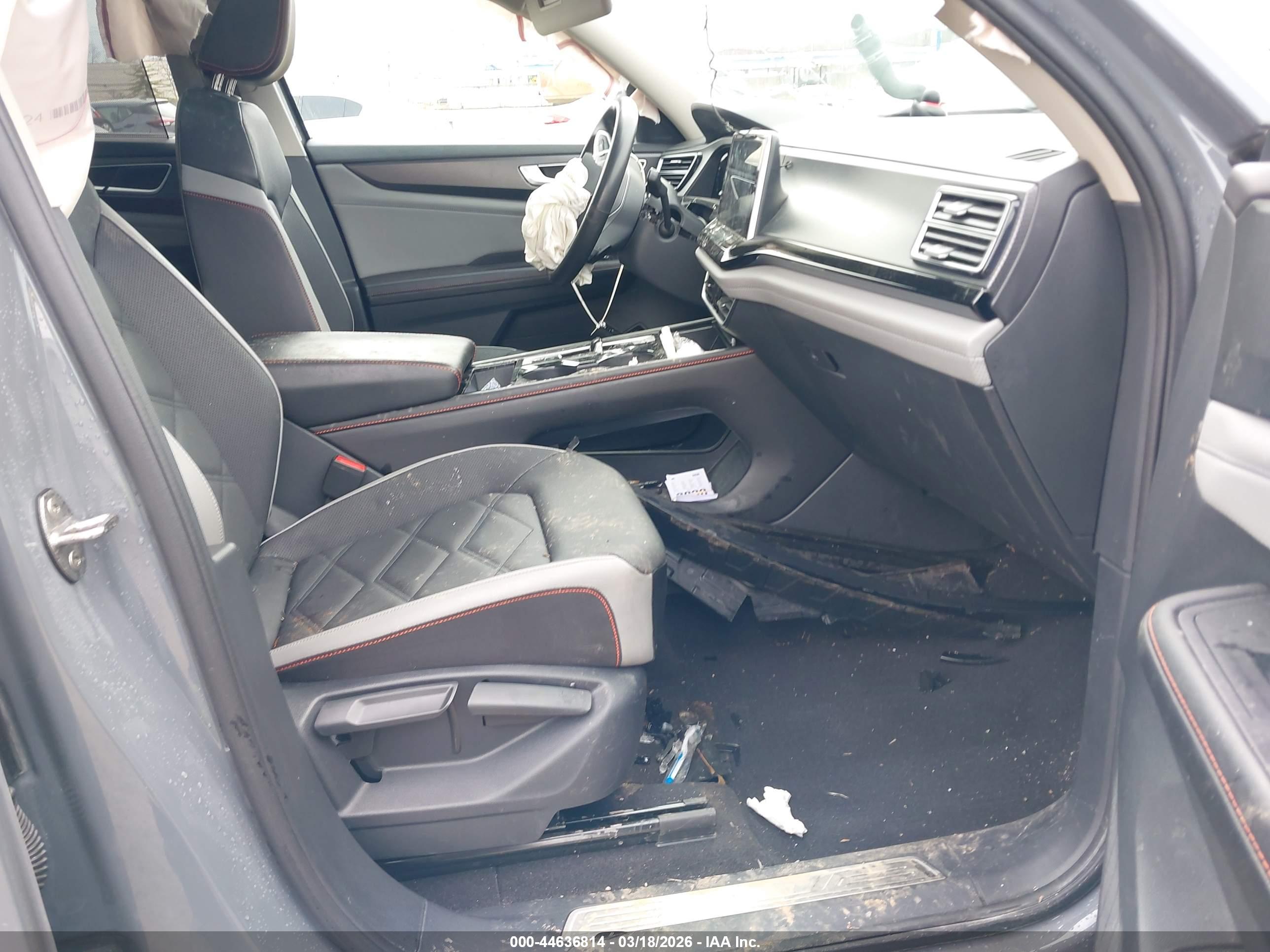 VOLKSWAGEN ATLAS image 5