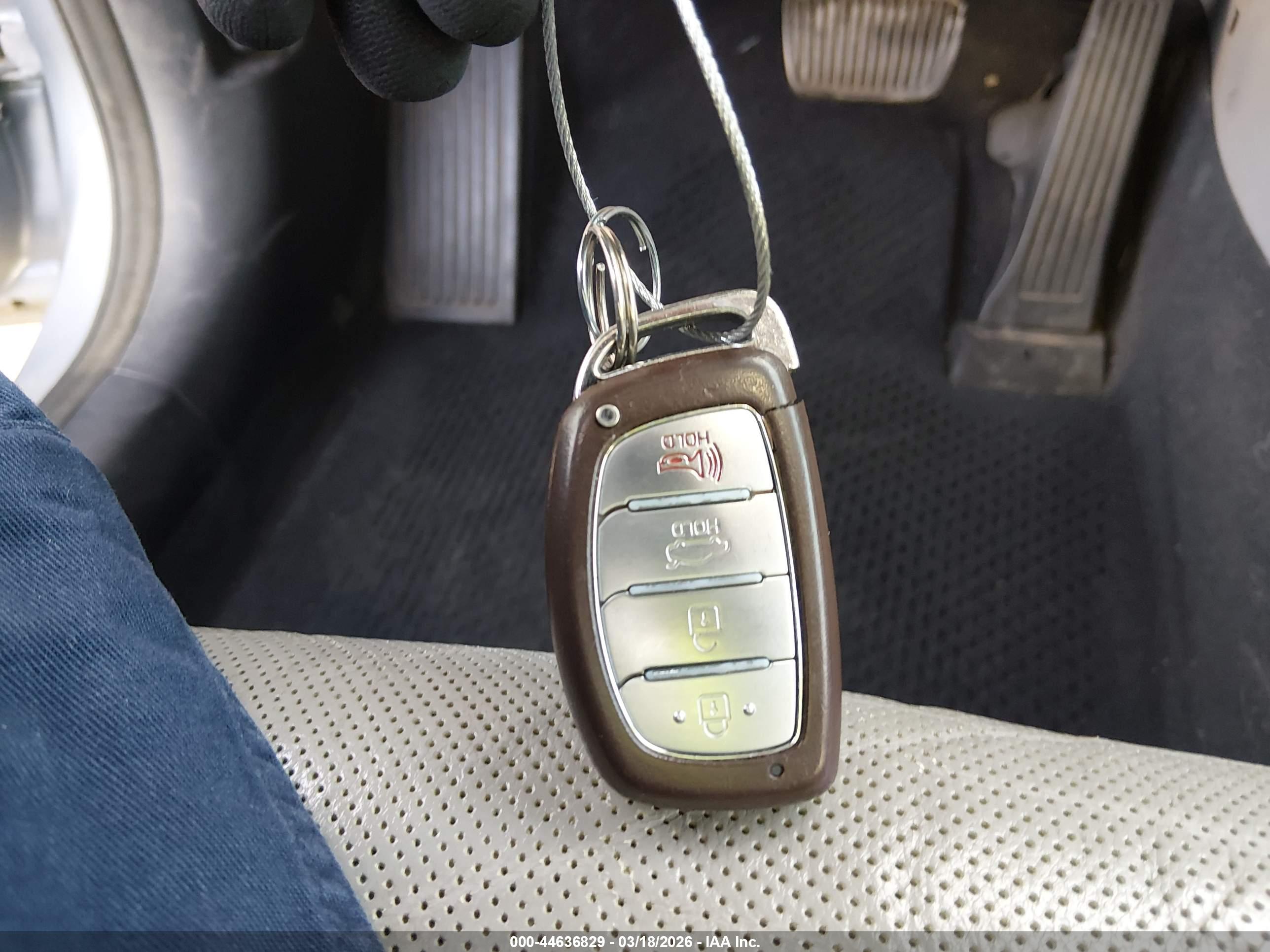HYUNDAI SONATA image 11