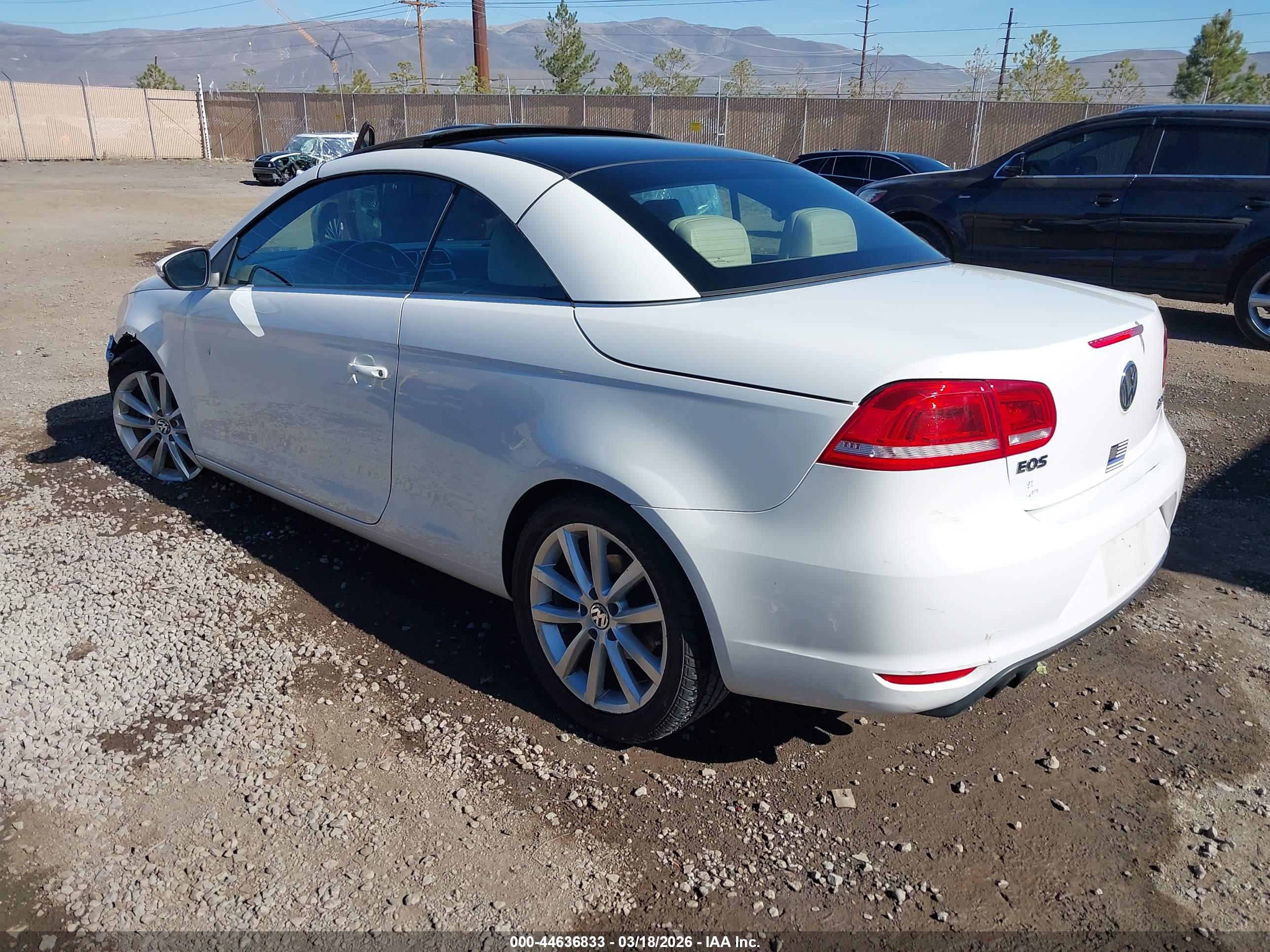 VOLKSWAGEN EOS image 3