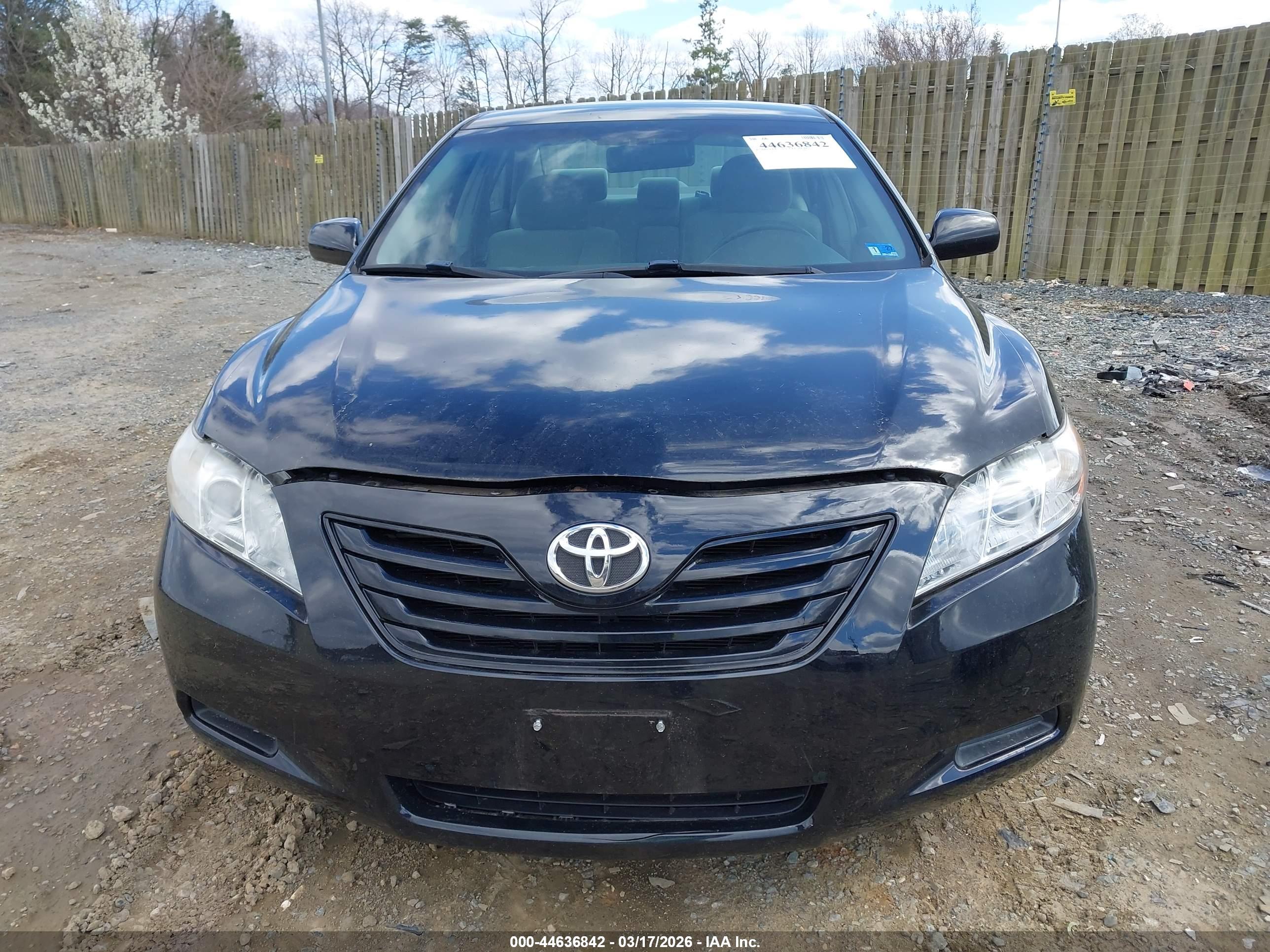 TOYOTA CAMRY image 6