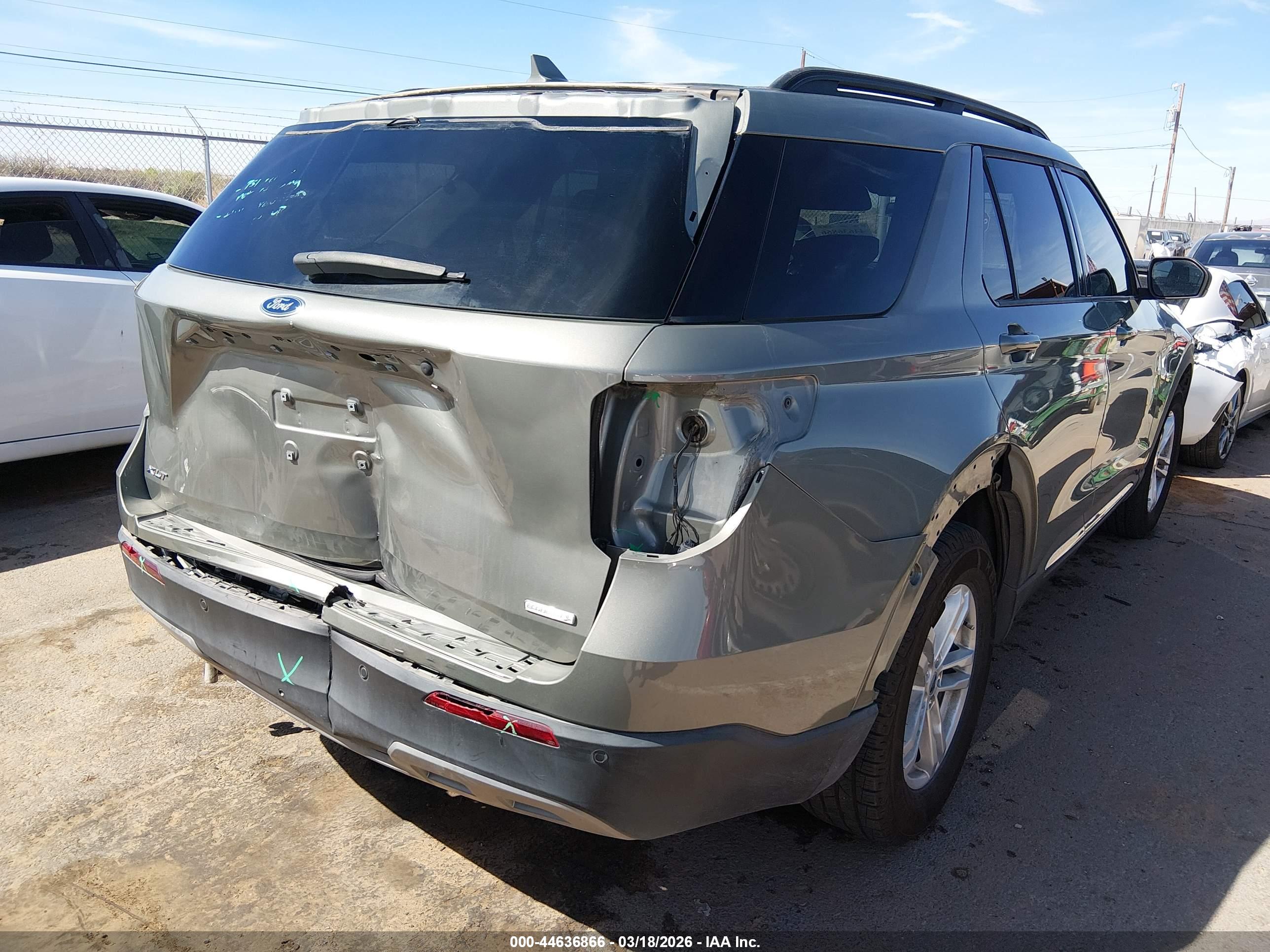 FORD EXPLORER image 4