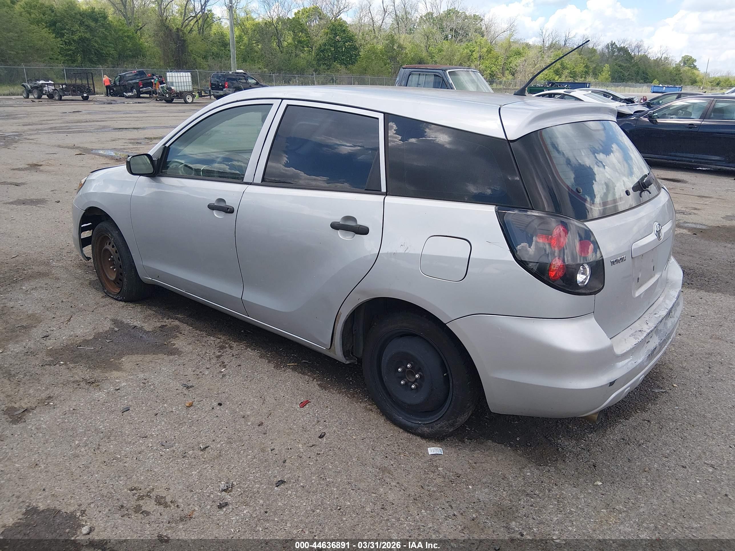 TOYOTA MATRIX image 3