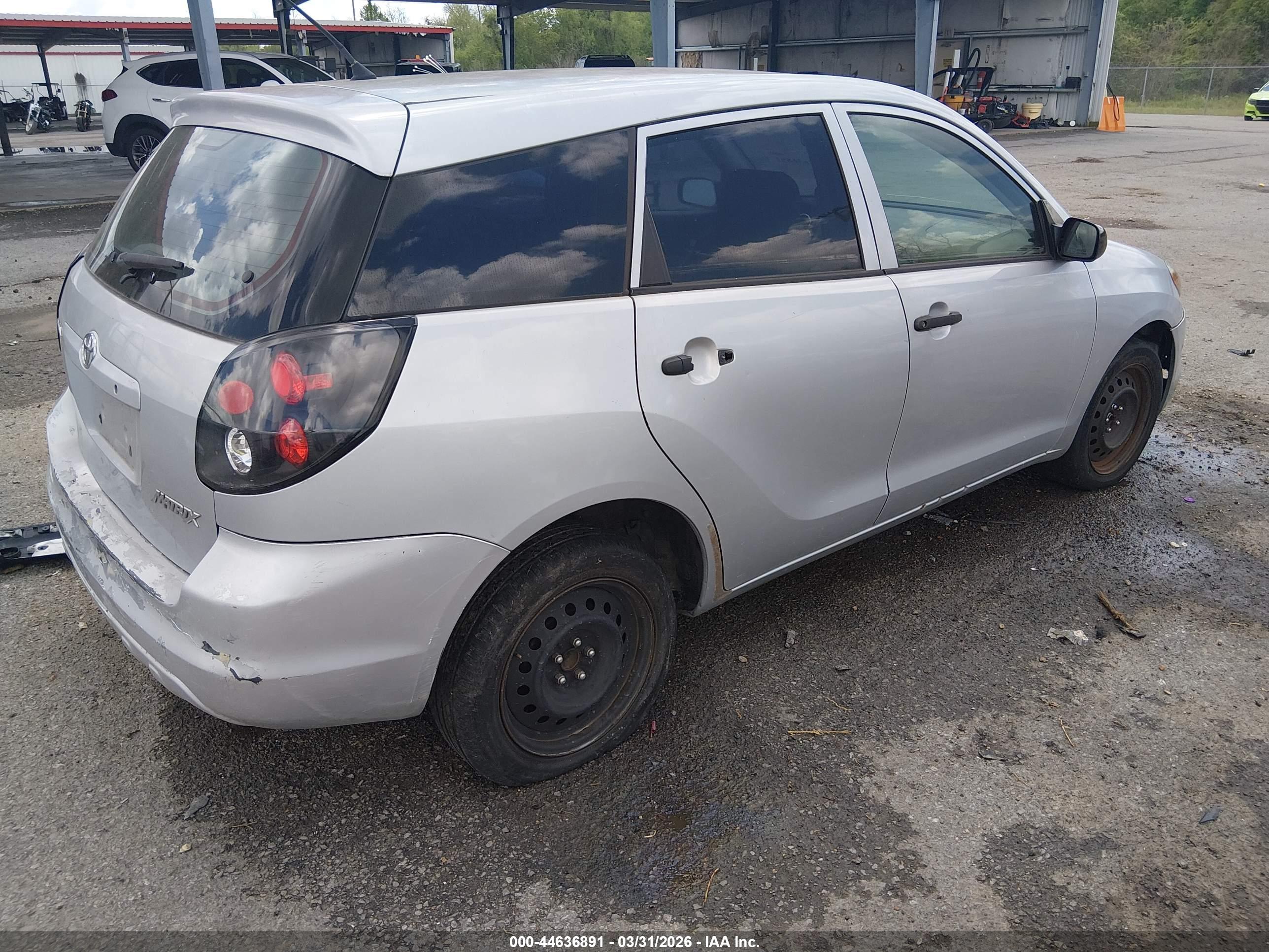 TOYOTA MATRIX image 4