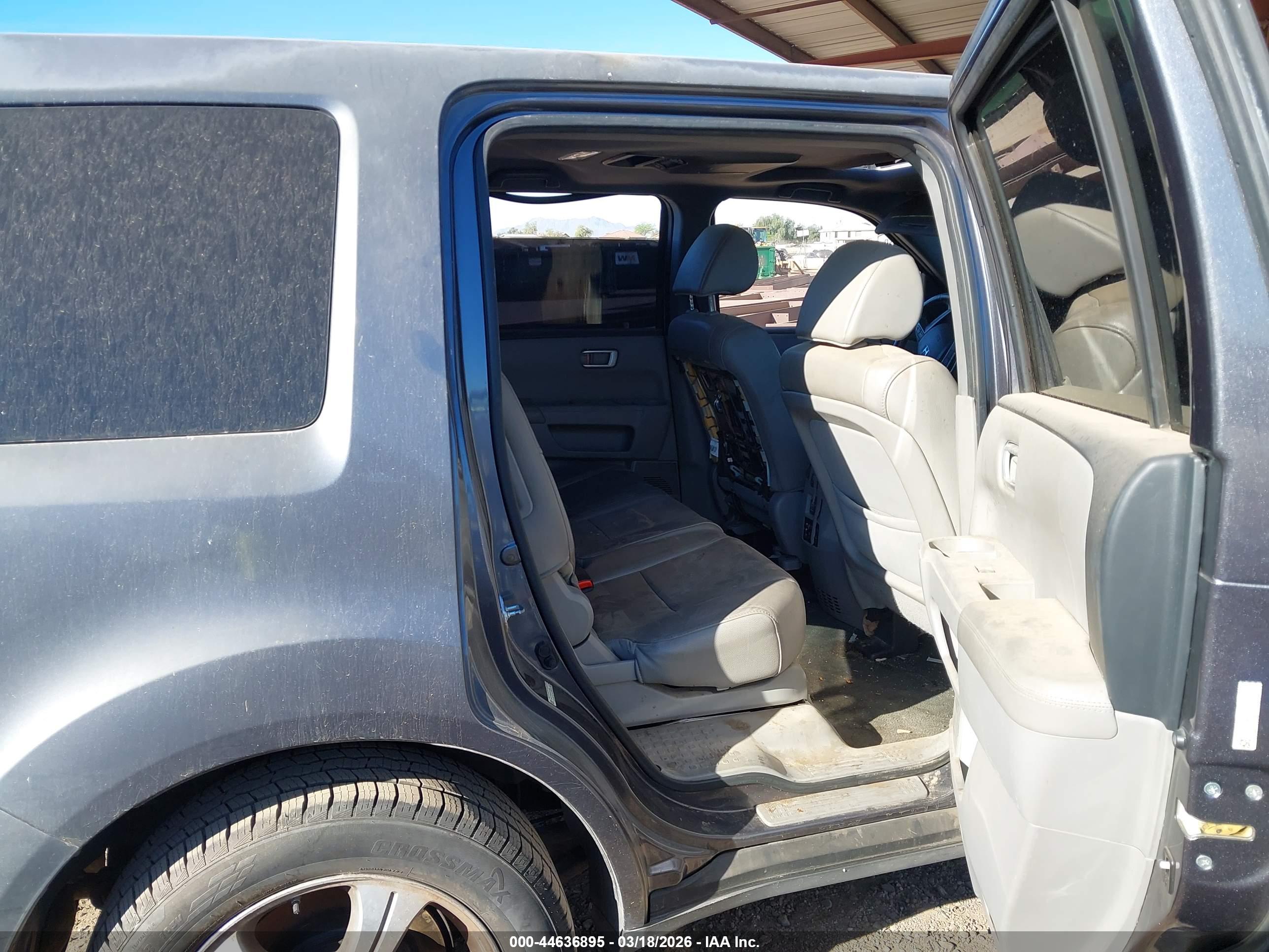 HONDA PILOT image 8