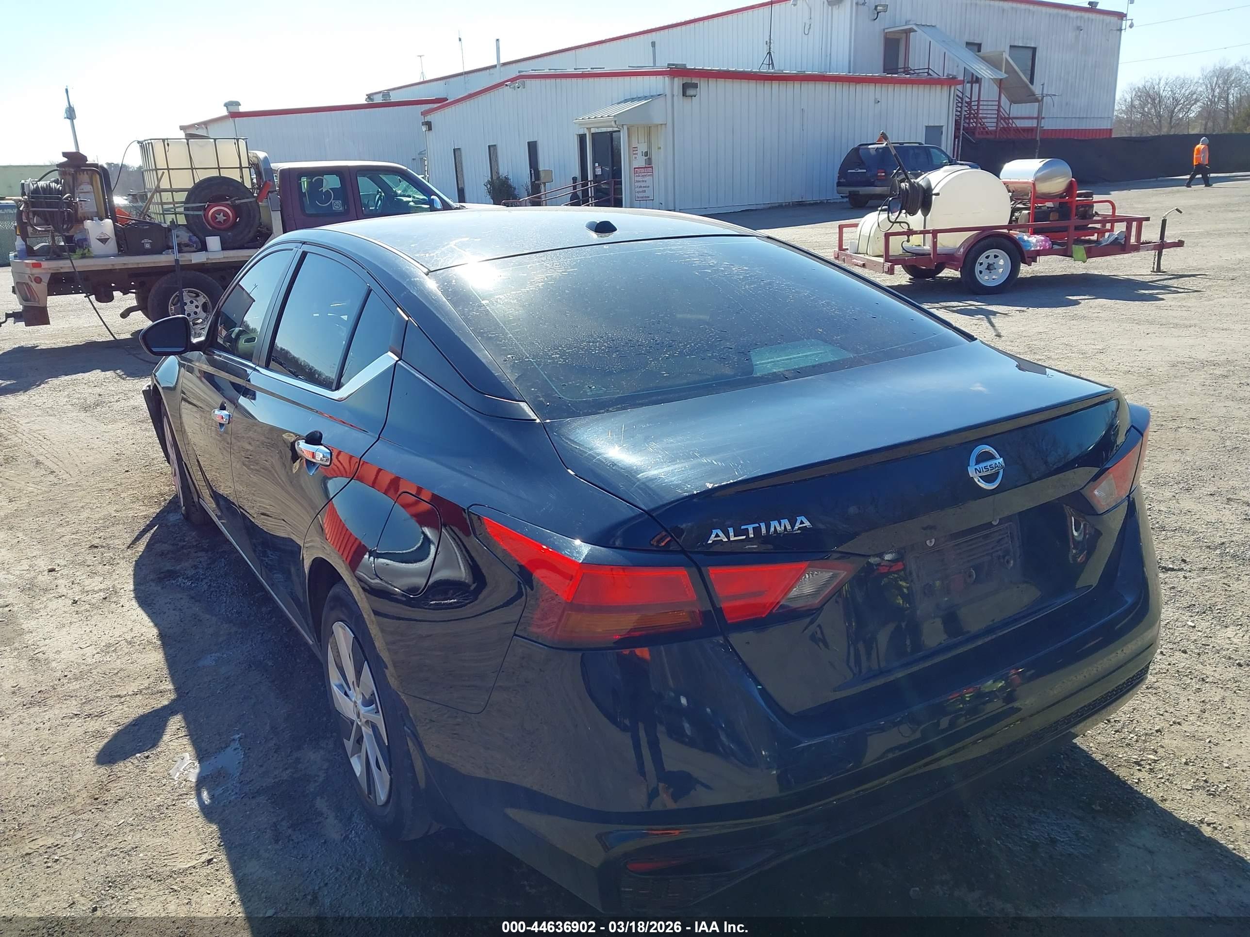 NISSAN ALTIMA image 3