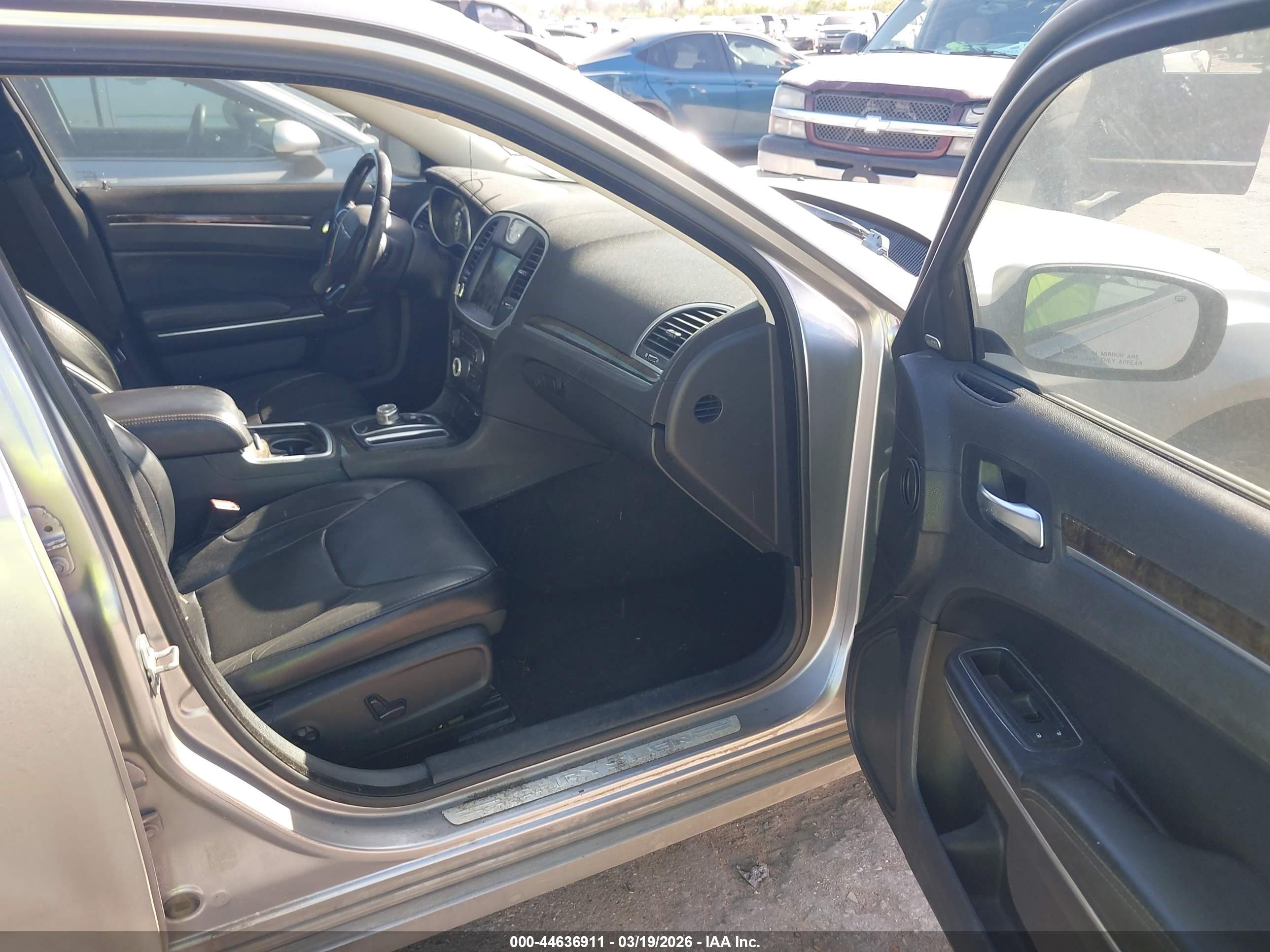 CHRYSLER 300C image 5