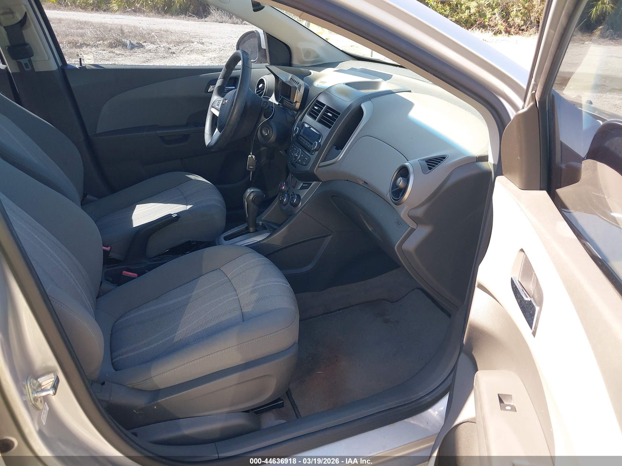 CHEVROLET SONIC image 5