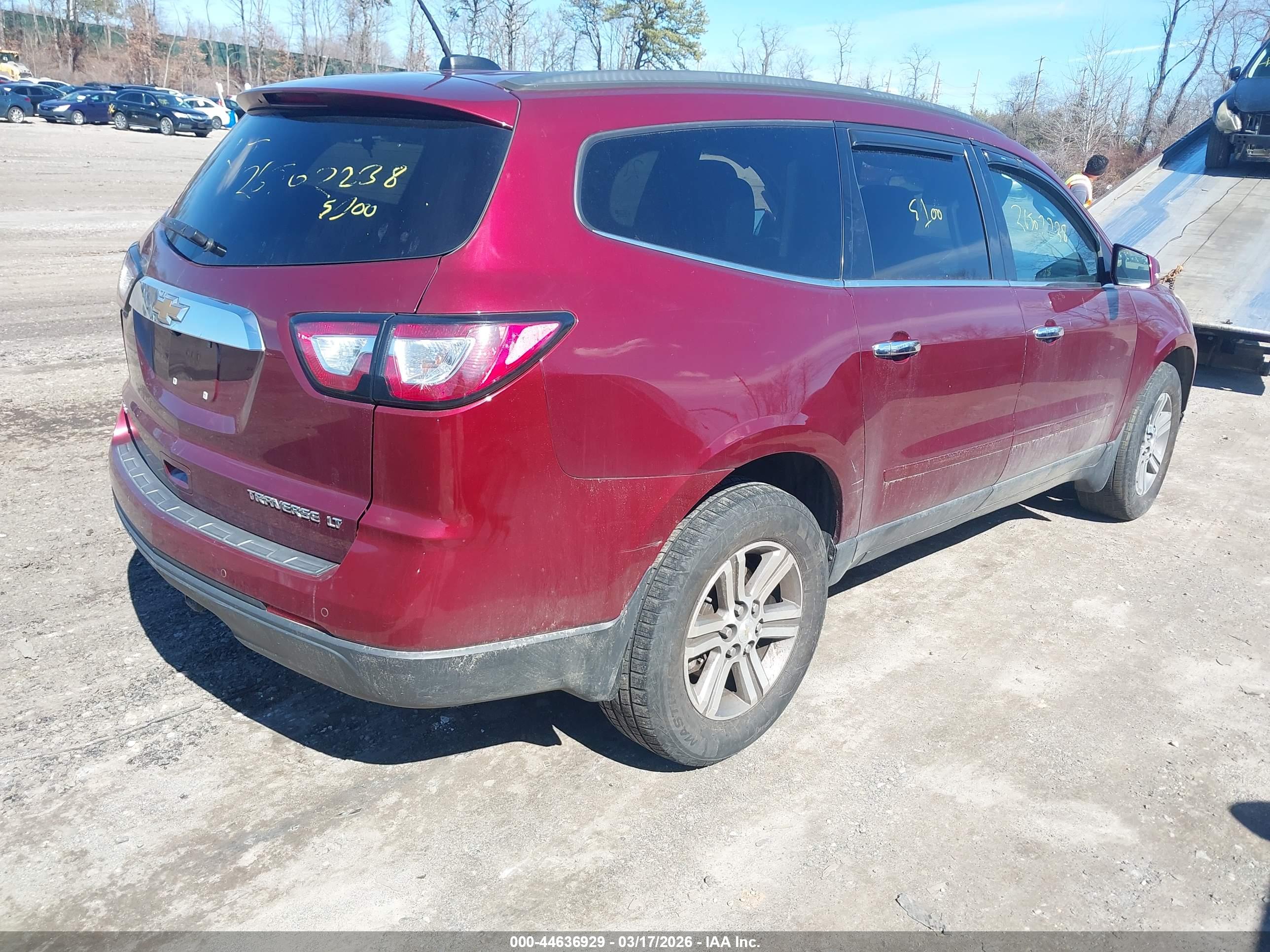 CHEVROLET TRAVERSE image 4