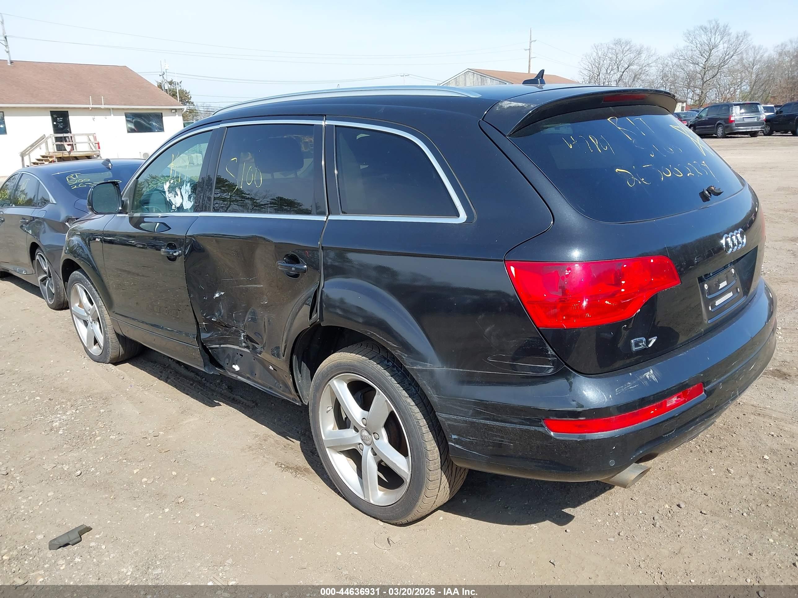AUDI Q7 image 3