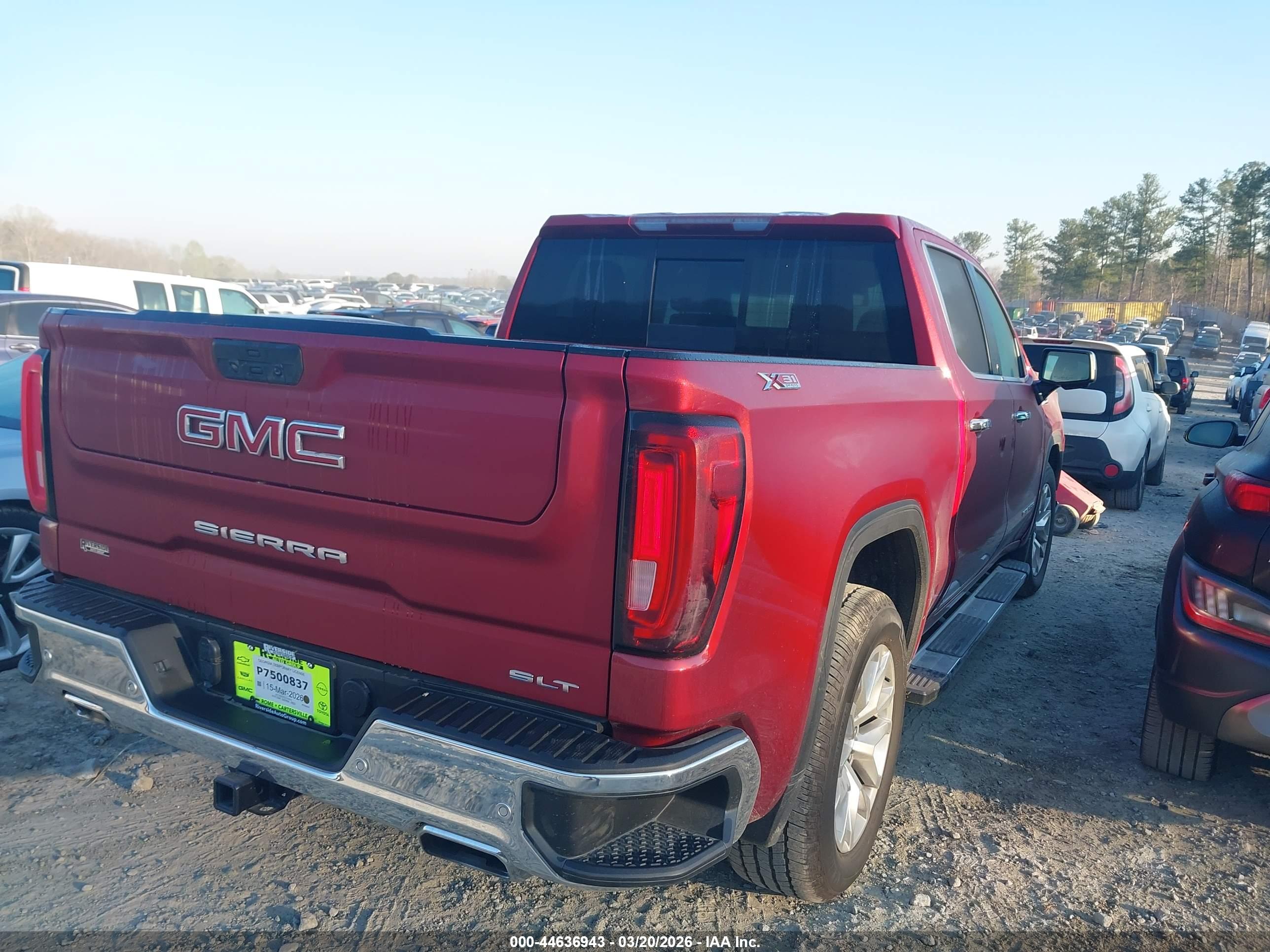 GMC SIERRA image 4