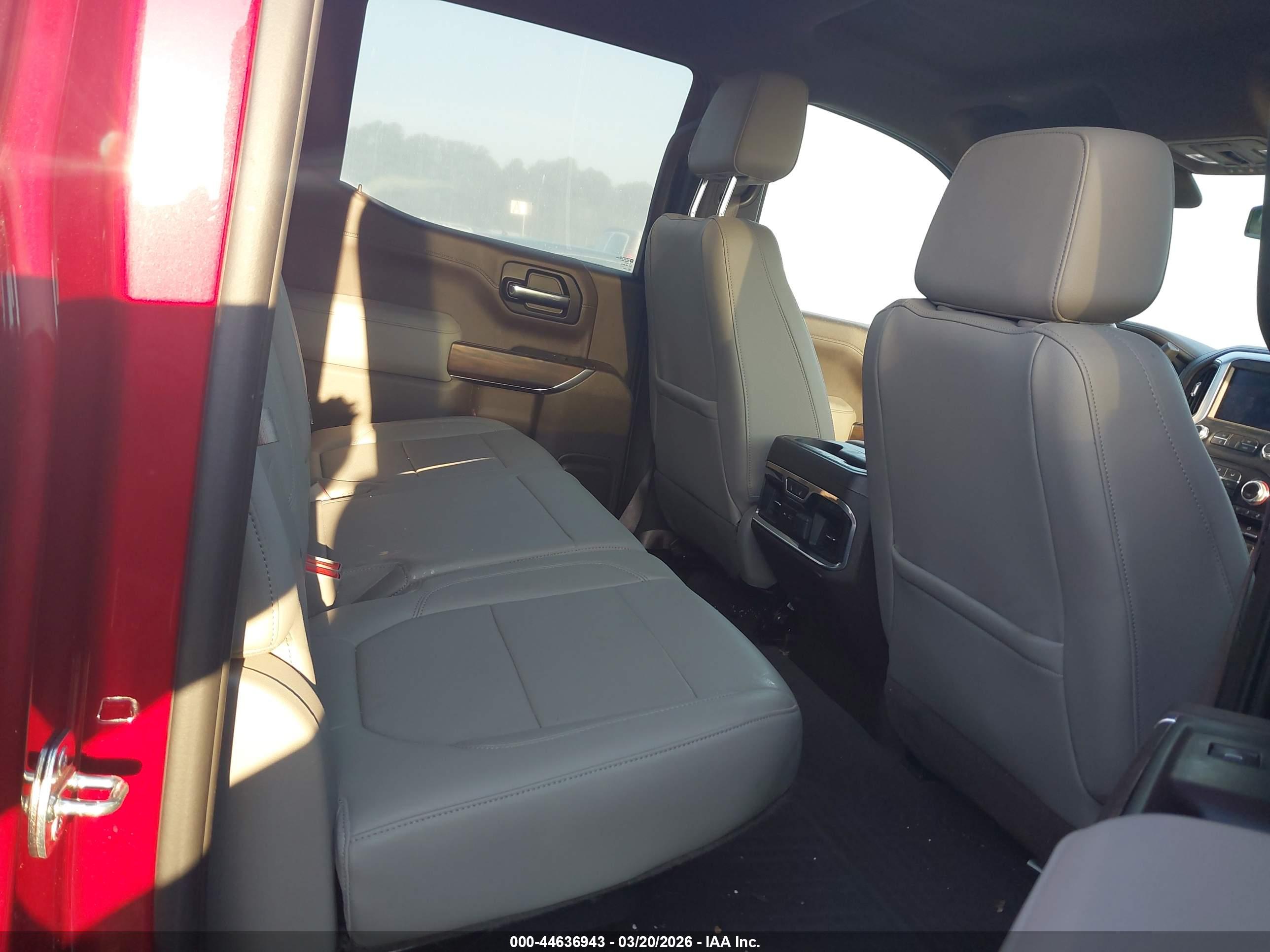 GMC SIERRA image 8