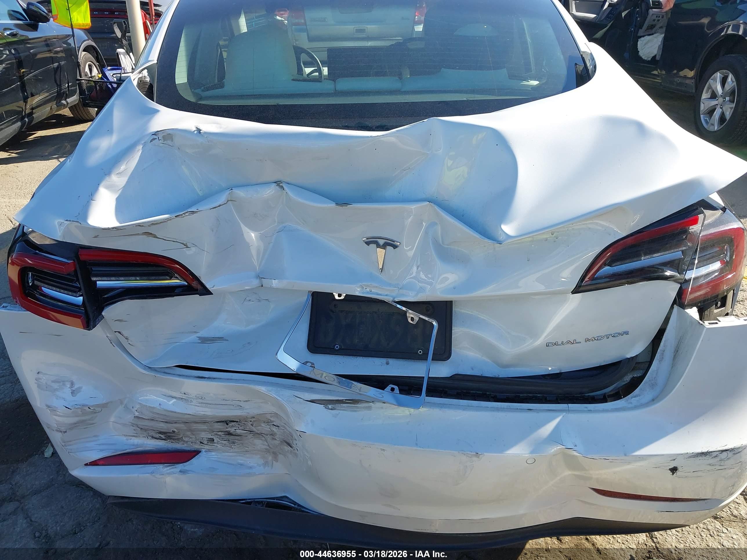 TESLA MODEL image 6