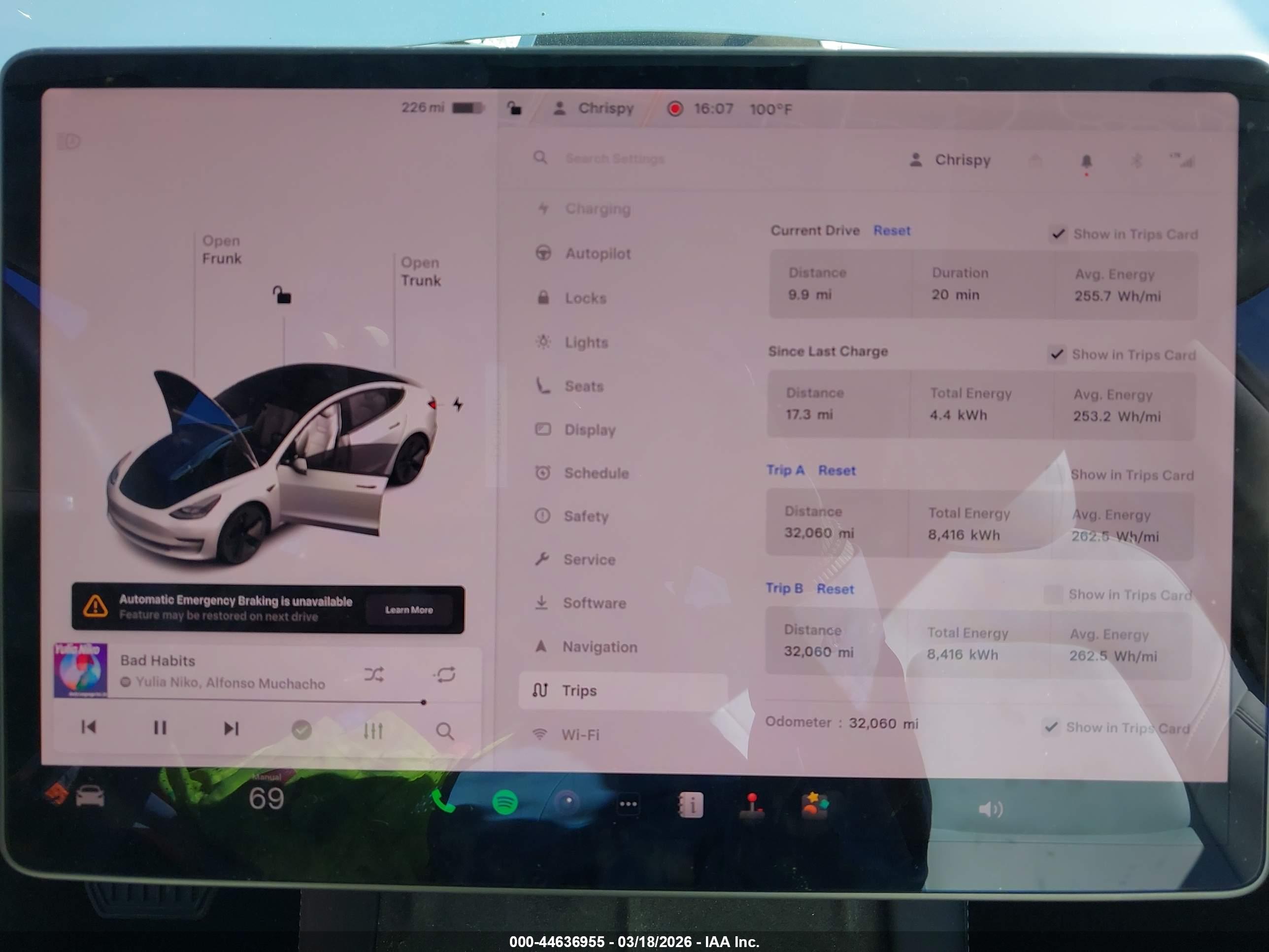 TESLA MODEL image 7