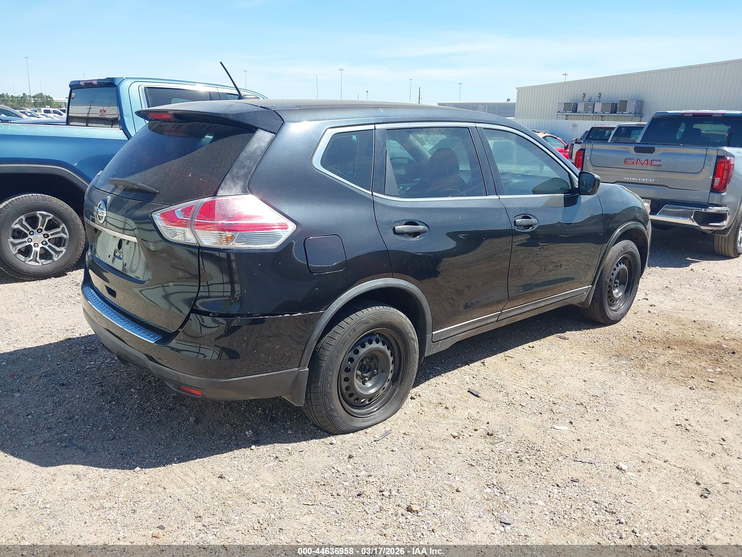 NISSAN ROGUE image 4