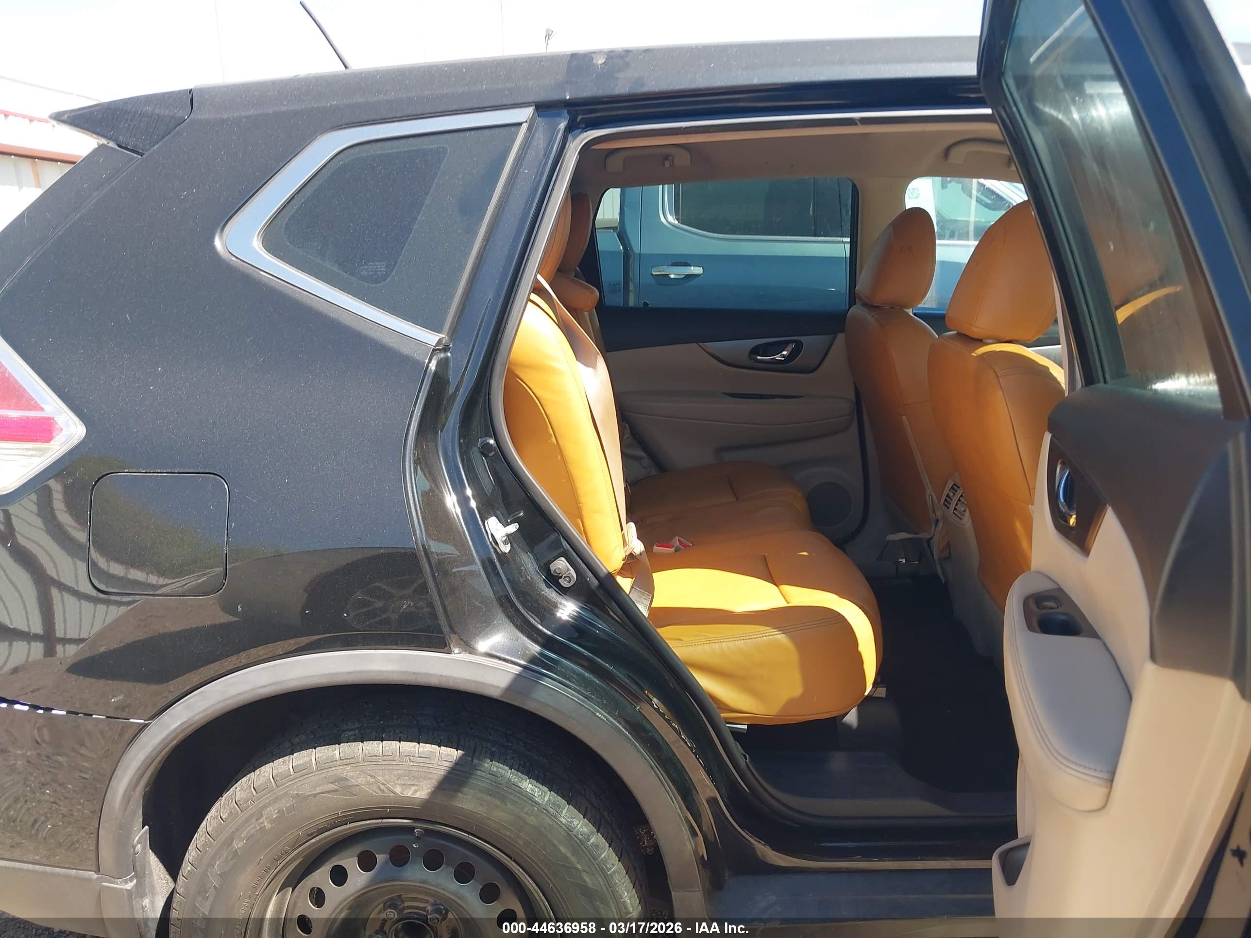 NISSAN ROGUE image 8