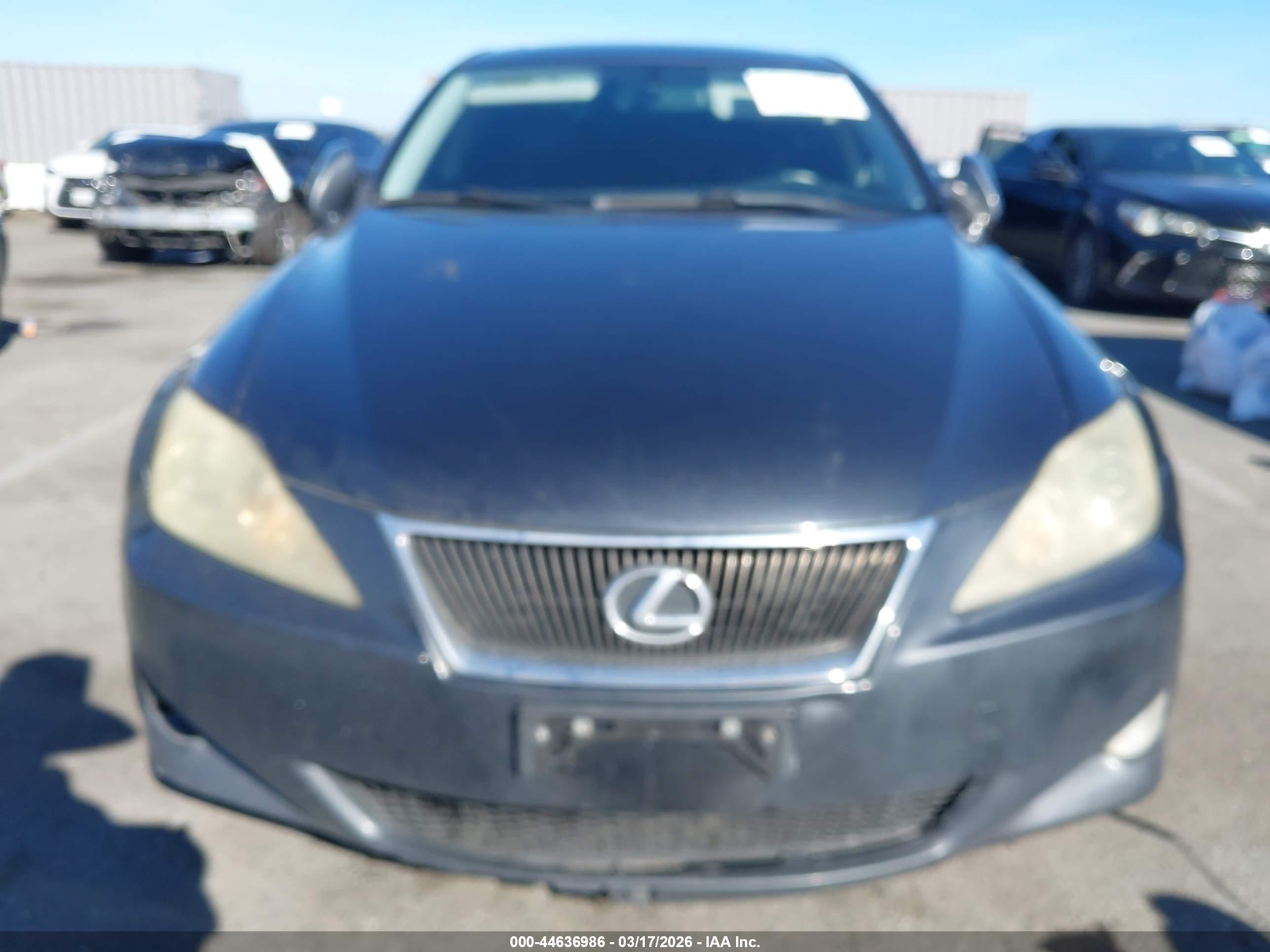 LEXUS IS image 6