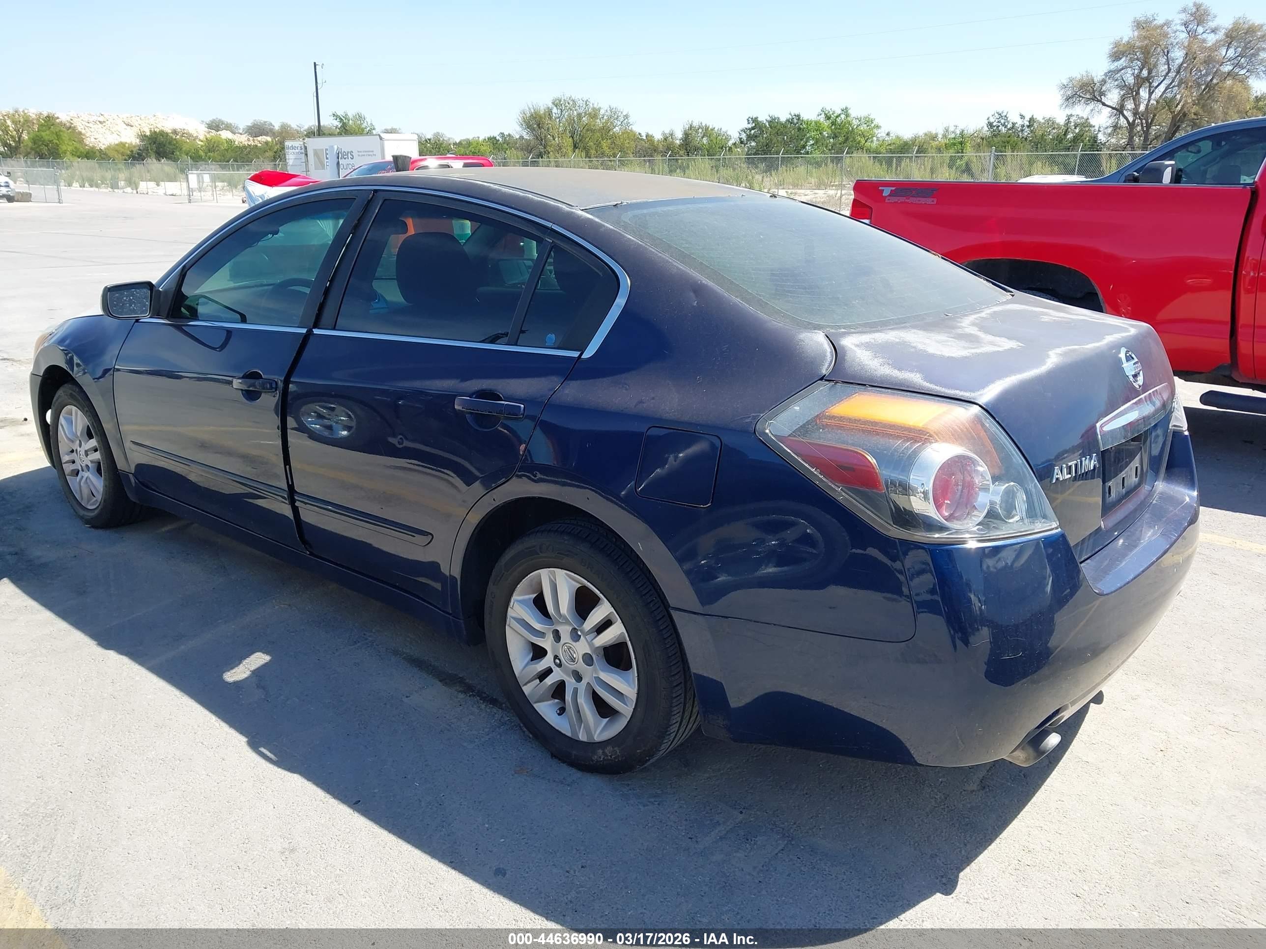 NISSAN ALTIMA image 3