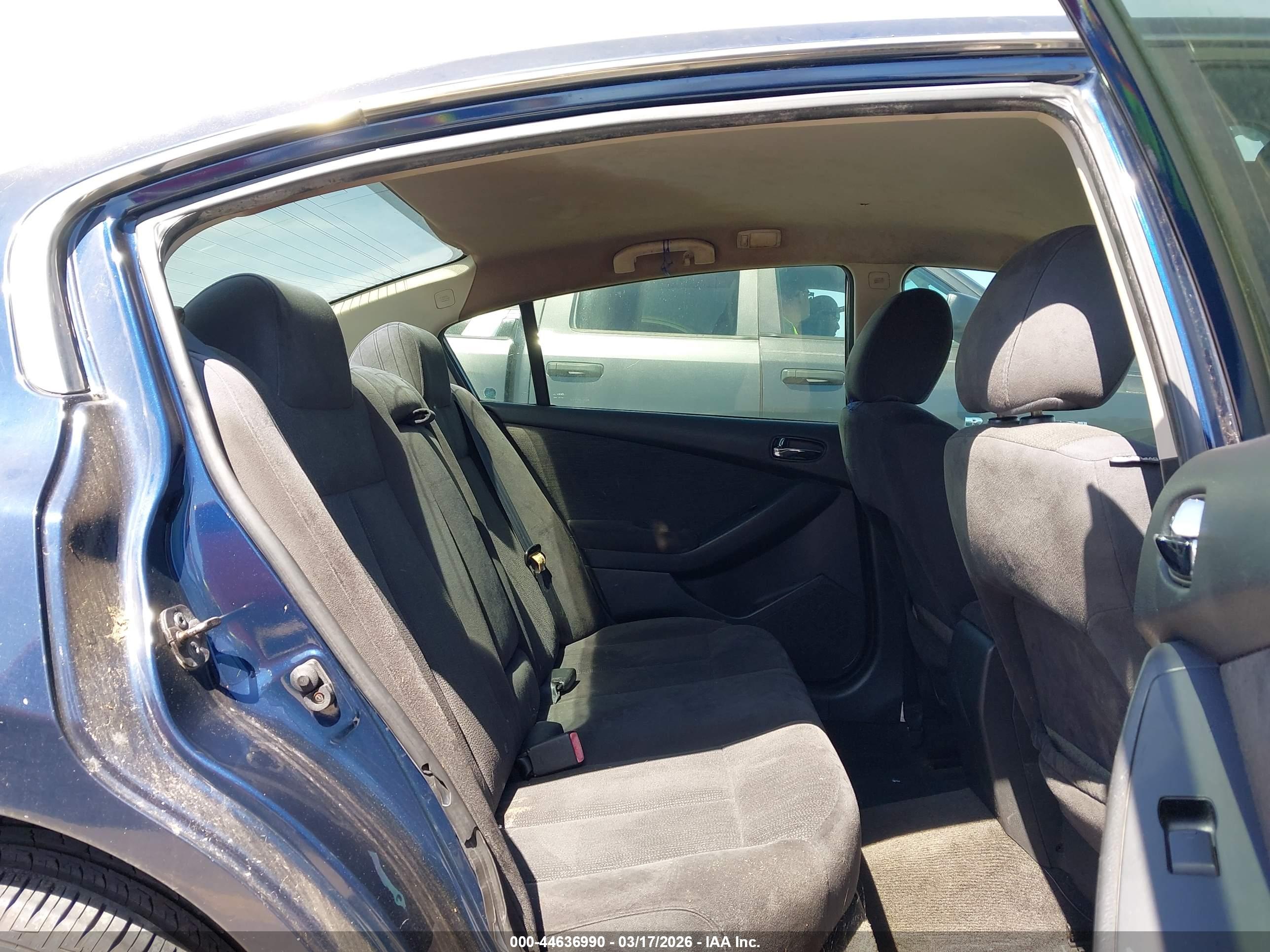 NISSAN ALTIMA image 8