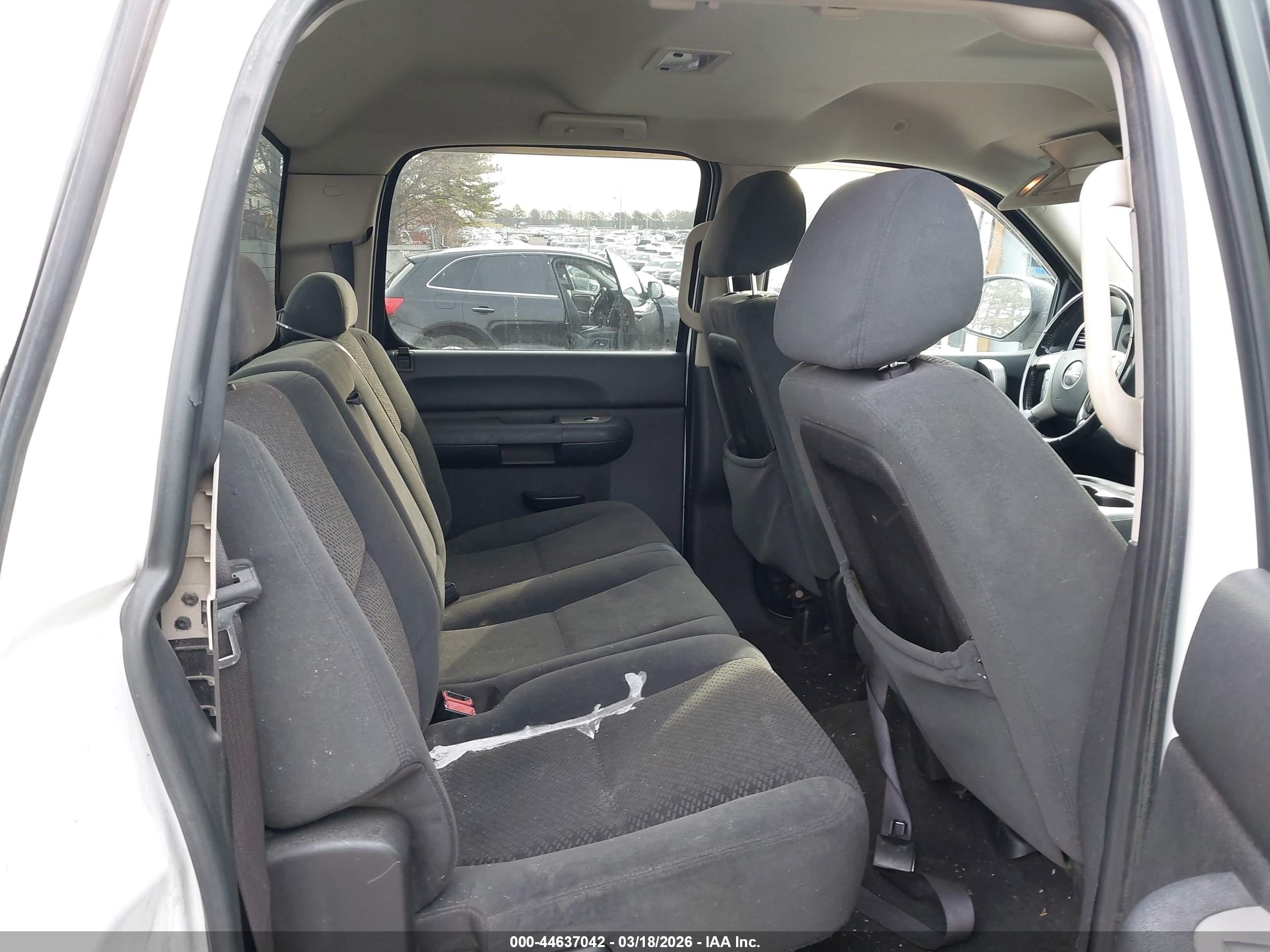 GMC SIERRA image 8
