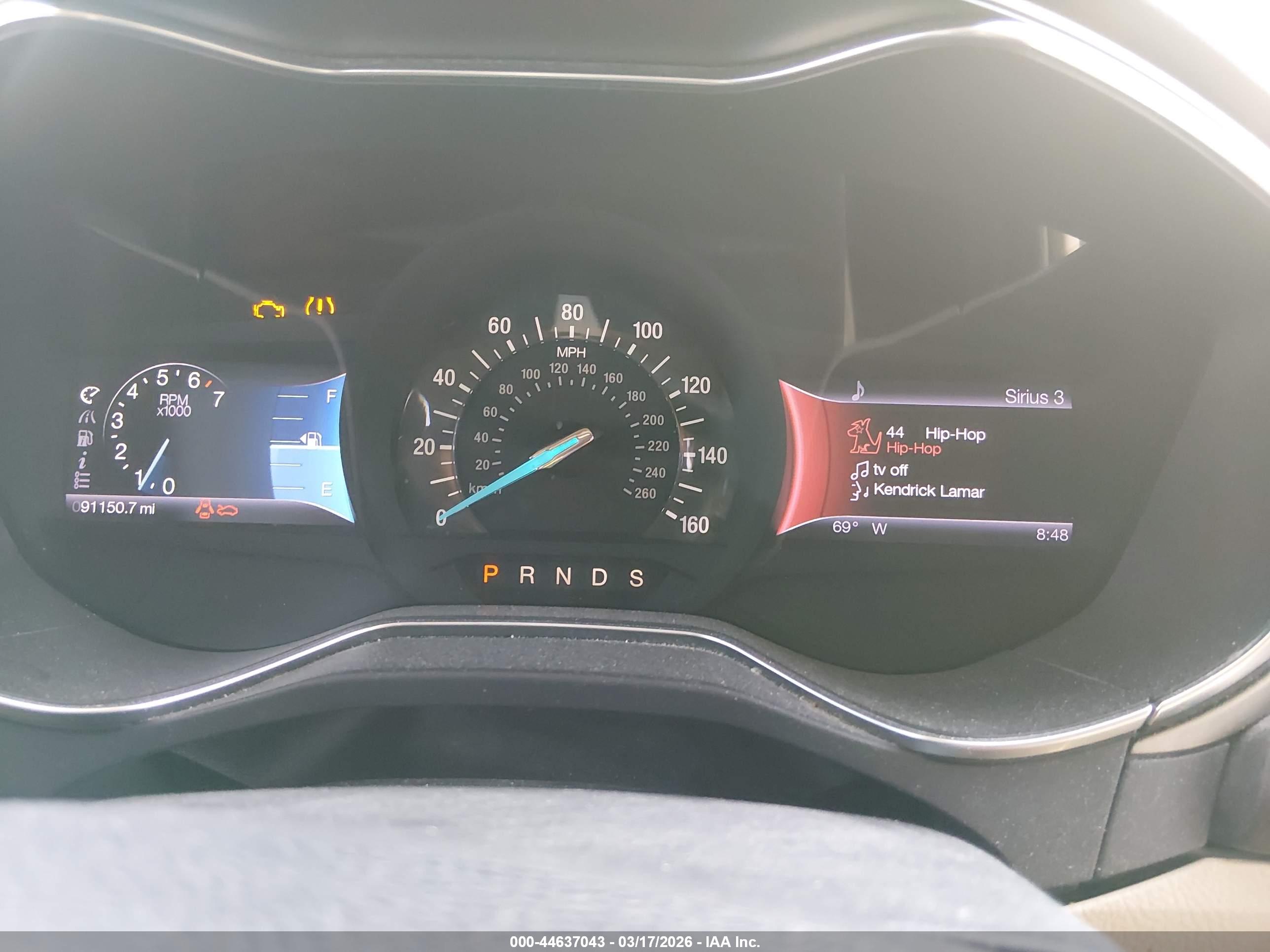 FORD FUSION image 7