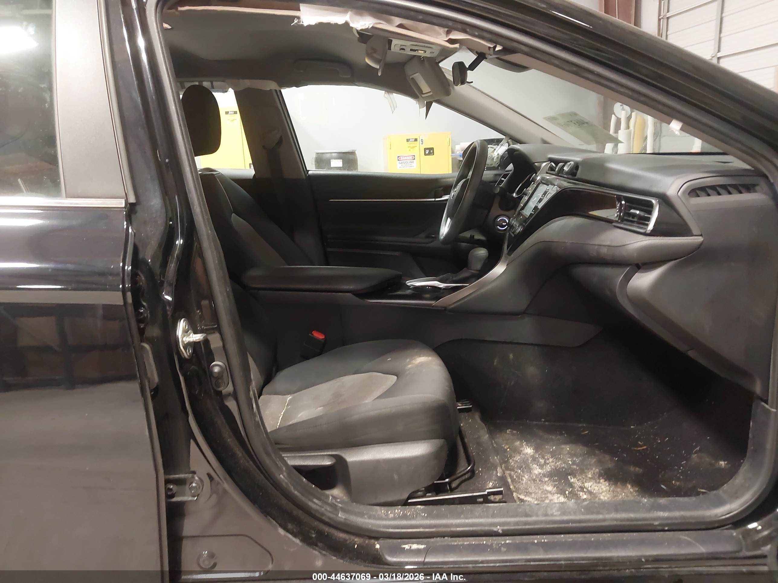 TOYOTA CAMRY image 5